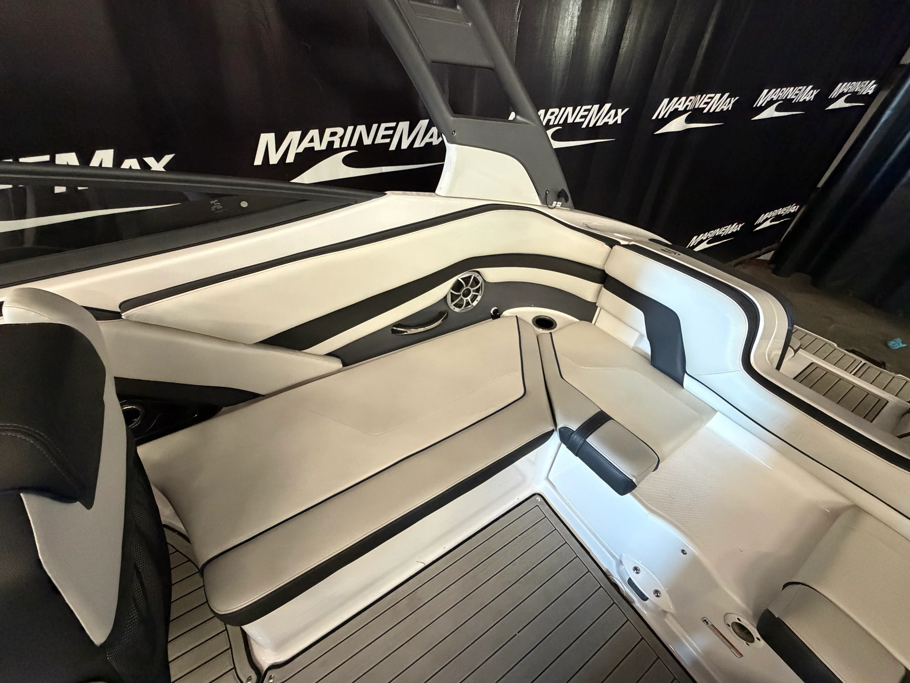 2020 Yamaha 242S Image Thumbnail #18