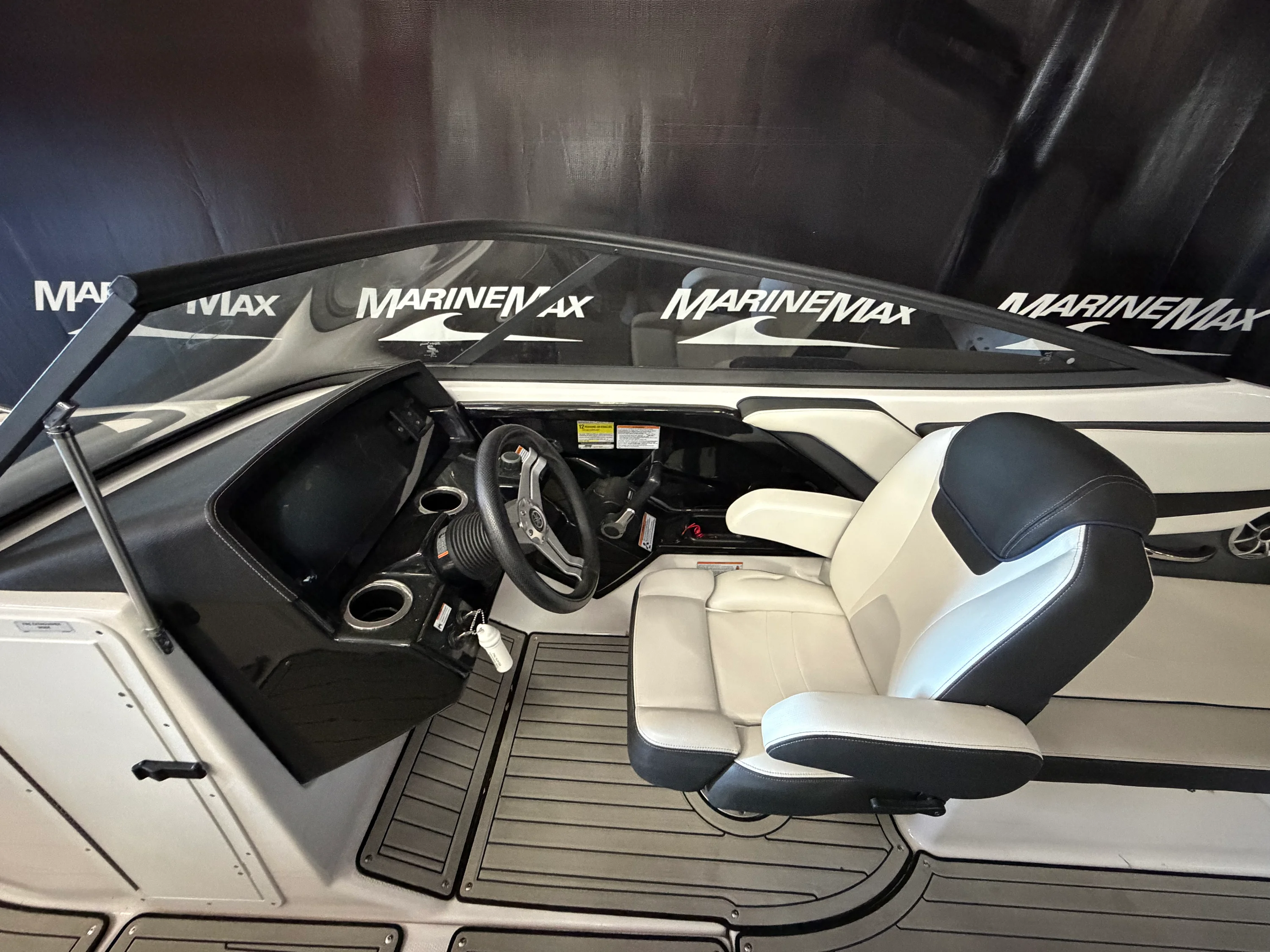 2020 Yamaha 242S Image Thumbnail #25