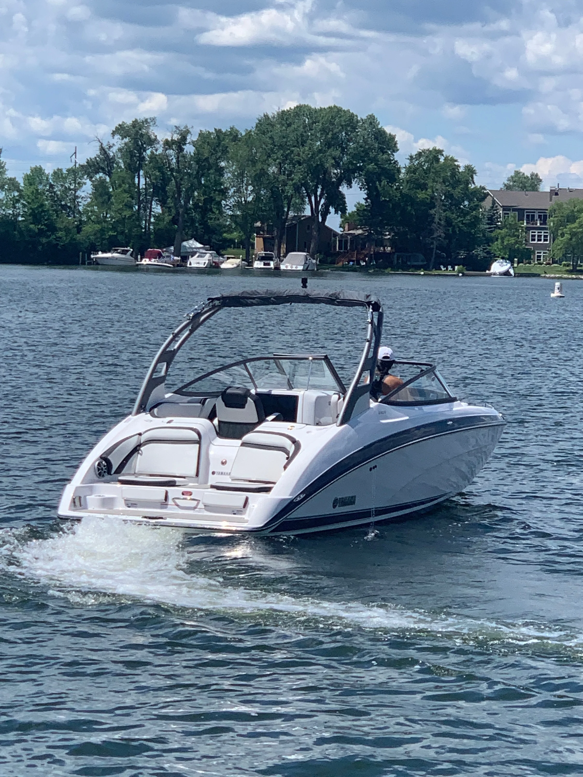 2020 Yamaha 242S Image Thumbnail #3