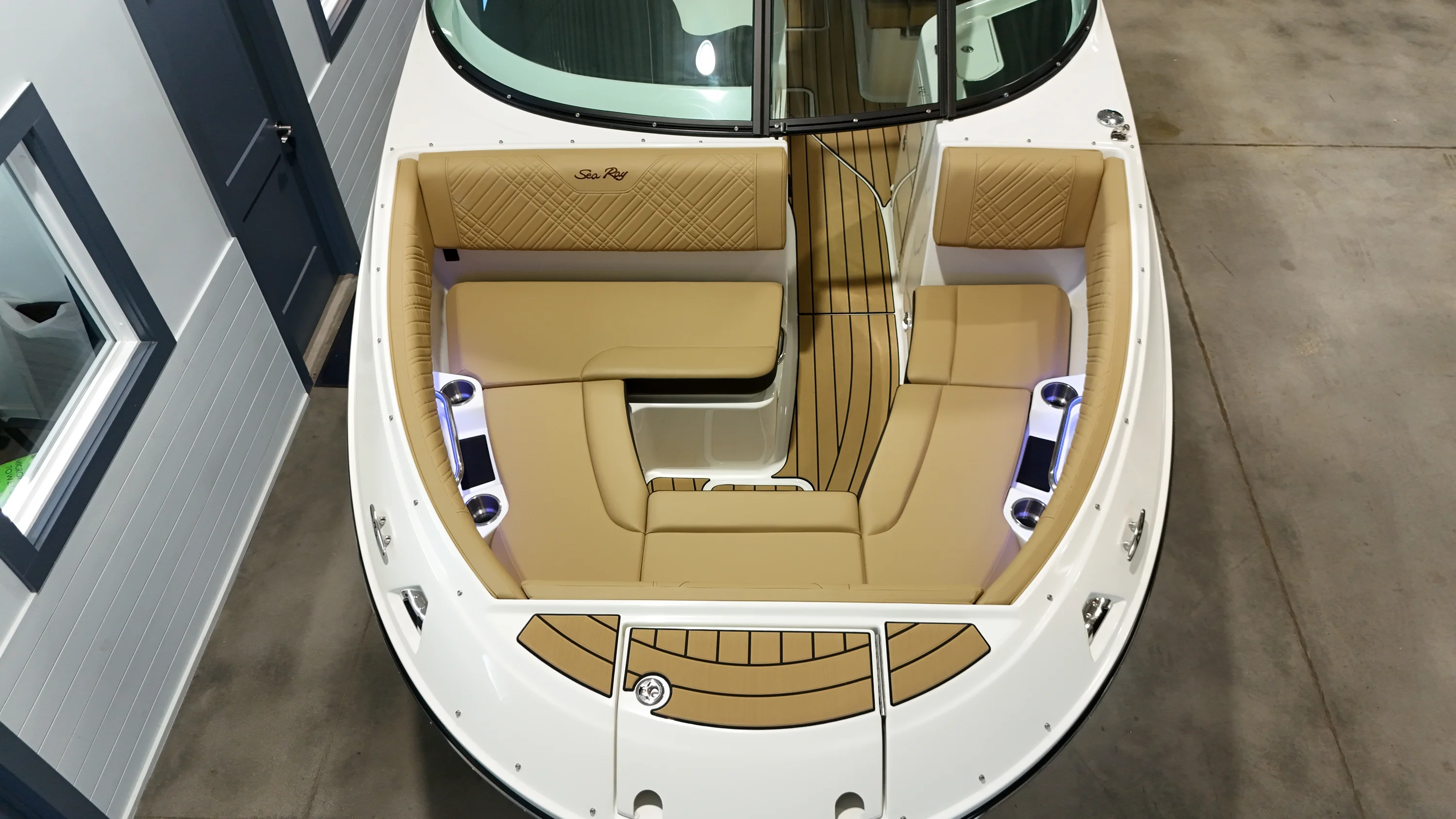 2026 Sea Ray SDX 230 Image Thumbnail #9