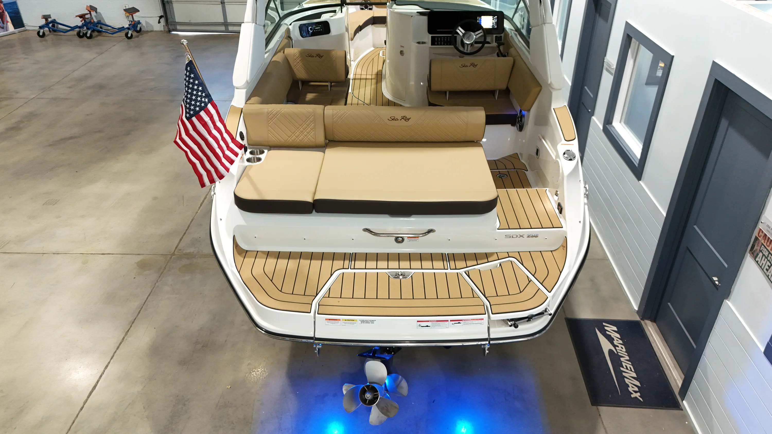 2026 Sea Ray SDX 230 Image Thumbnail #4