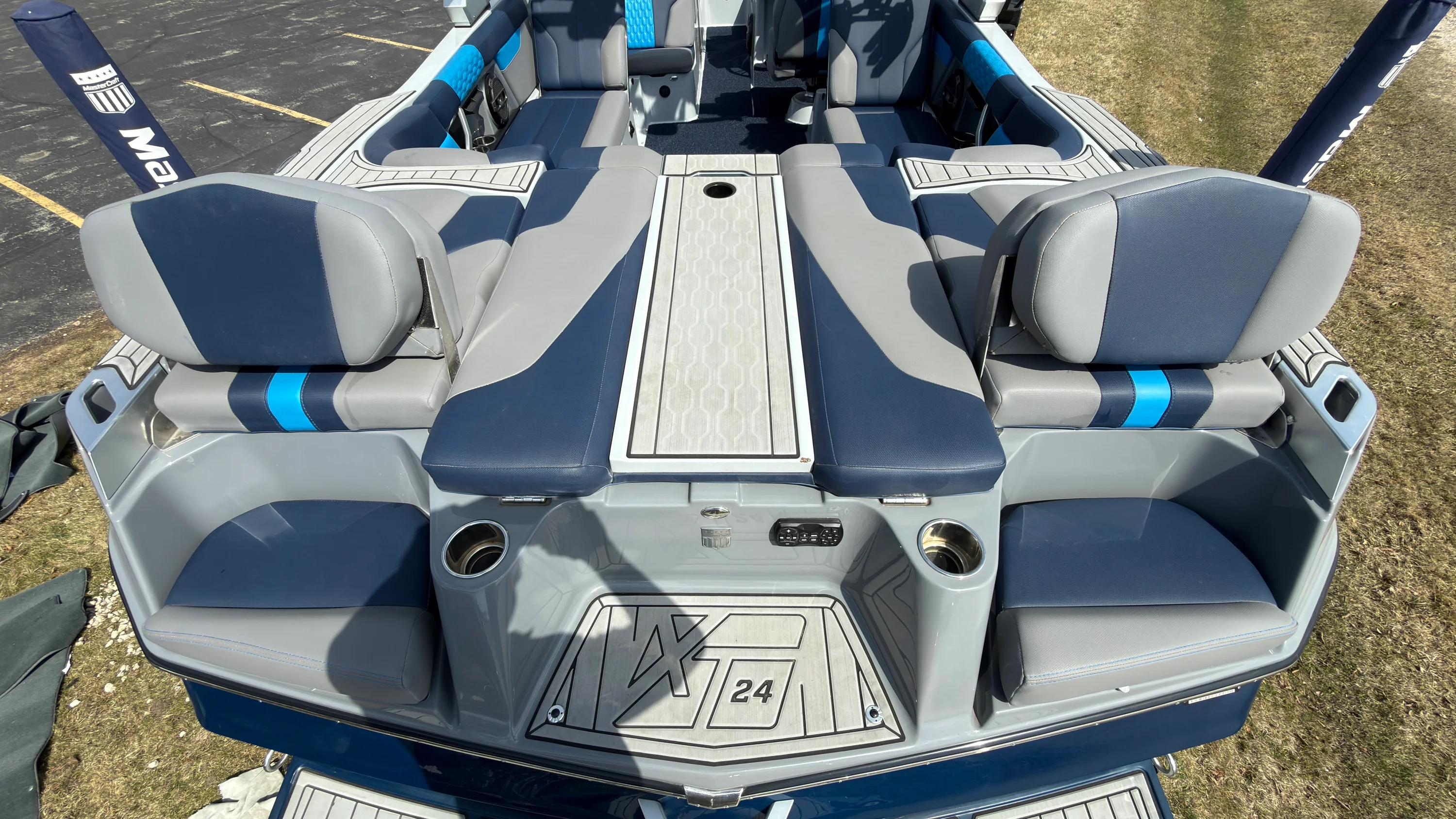 2022 Mastercraft XT 24 Image Thumbnail #6