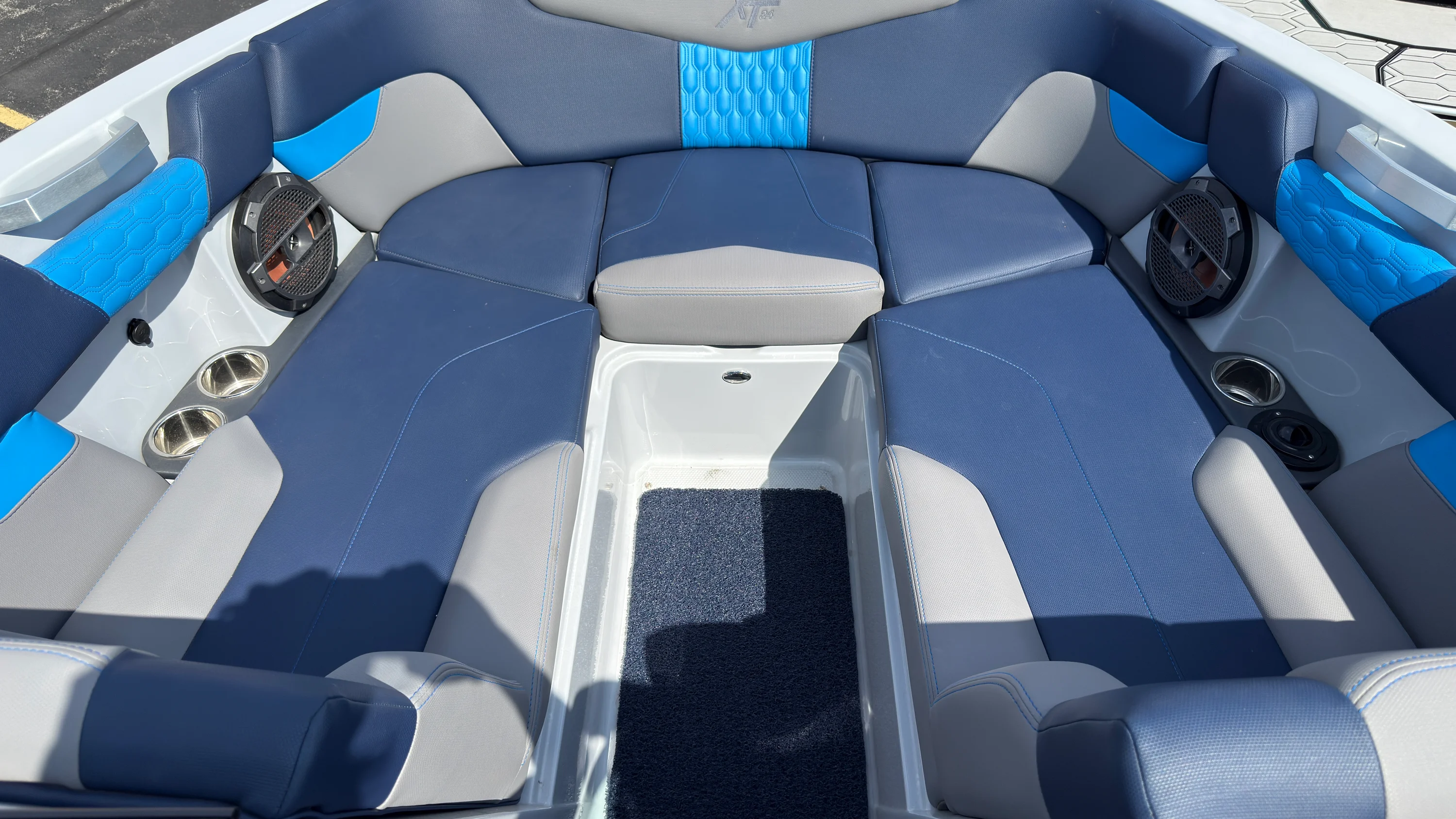 2022 Mastercraft XT 24 Image Thumbnail #35