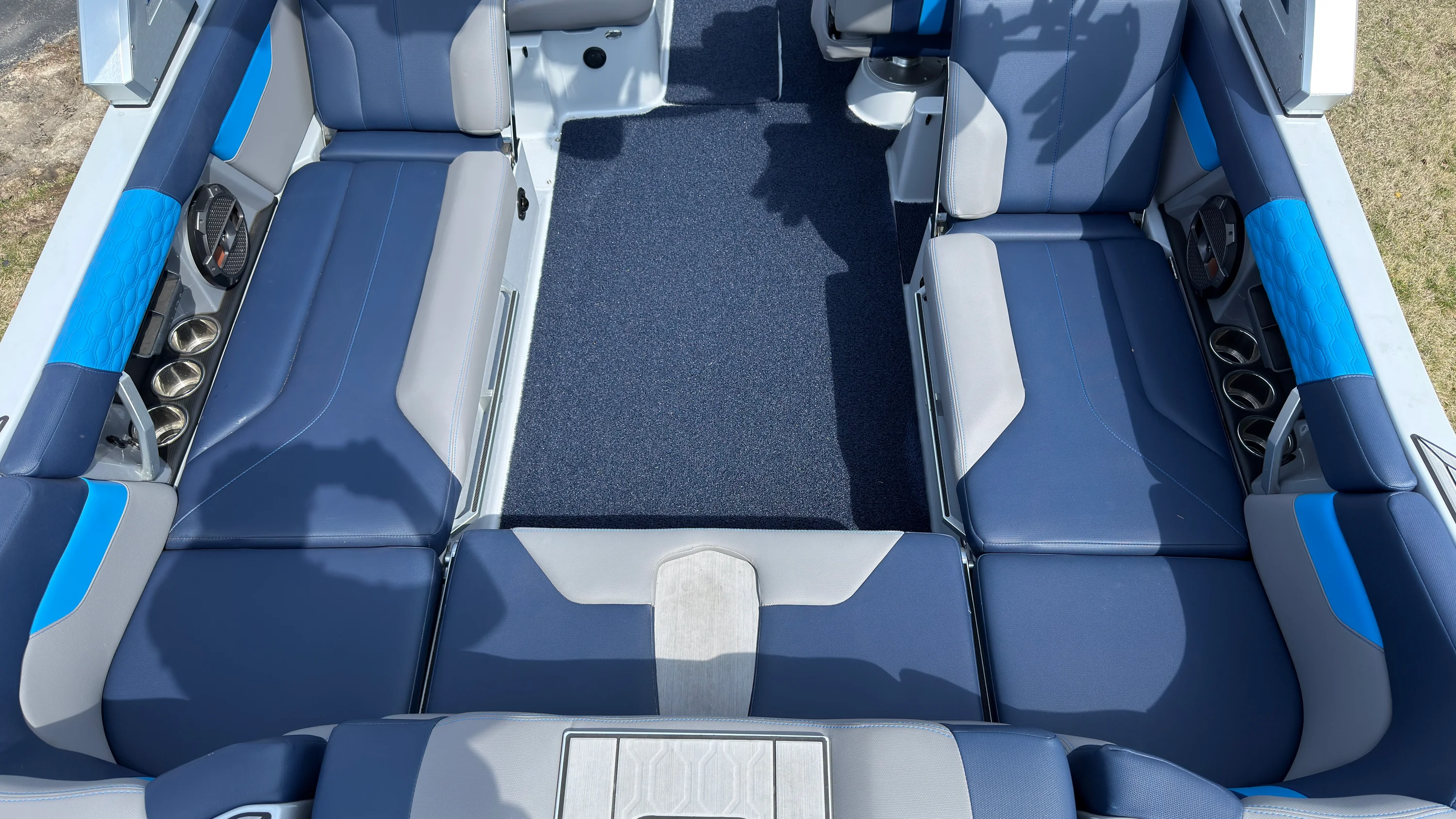 2022 Mastercraft XT 24 Image Thumbnail #9