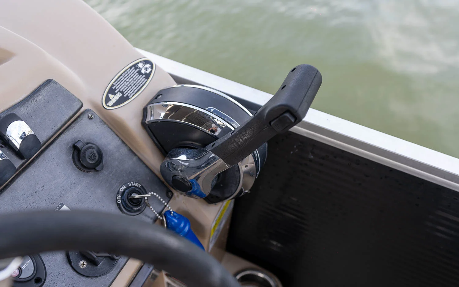 2019 Harris SUNLINER 240 Image Thumbnail #17