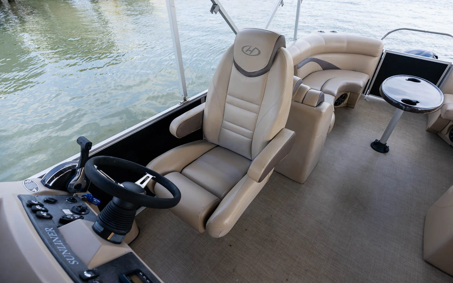 2019 Harris SUNLINER 240 Image Thumbnail #18