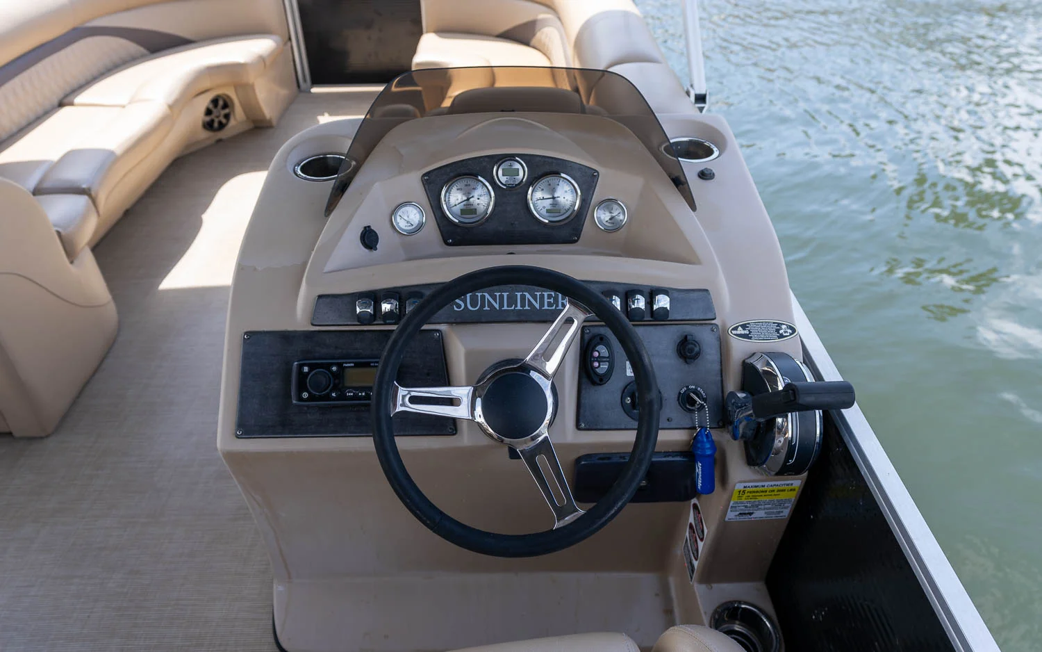 2019 Harris SUNLINER 240 Image Thumbnail #11