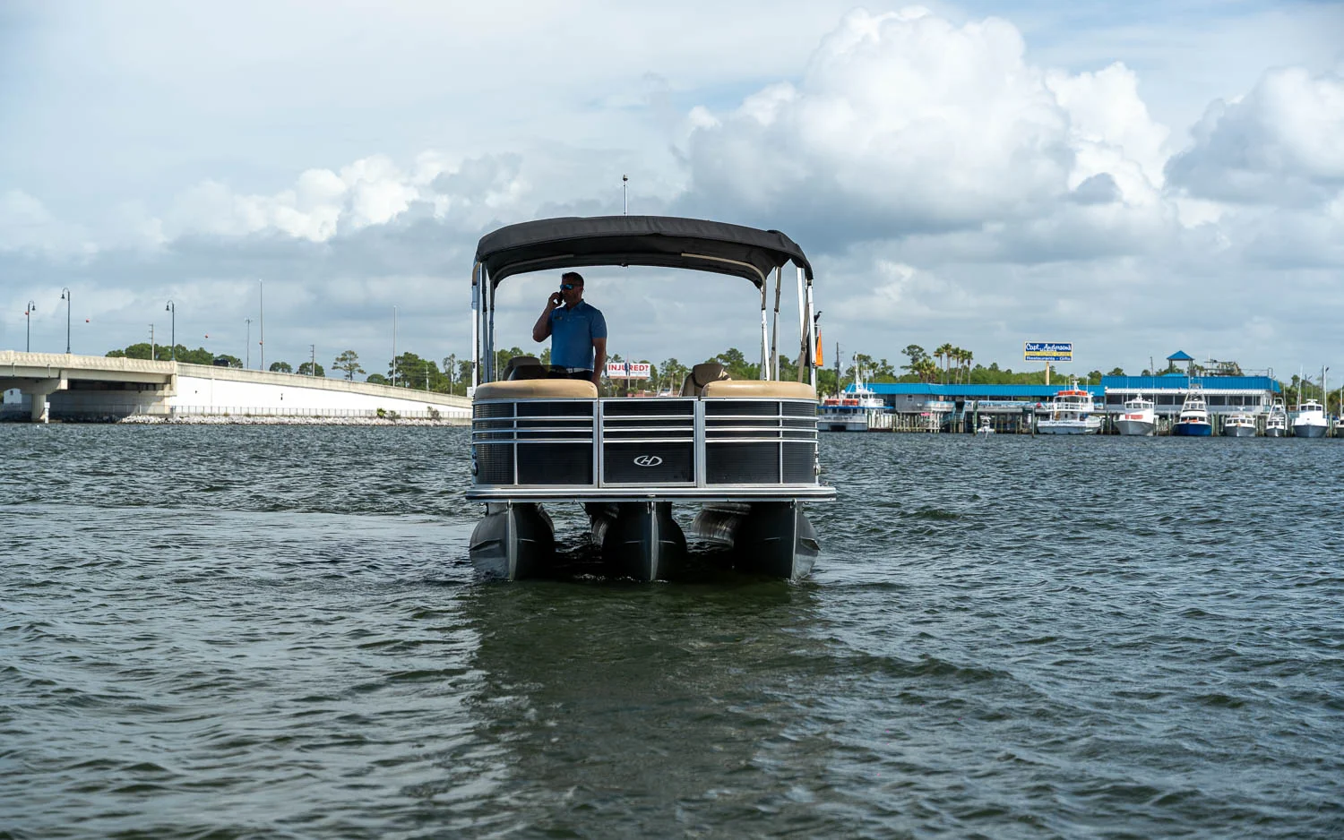 2019 Harris SUNLINER 240 Image Thumbnail #3