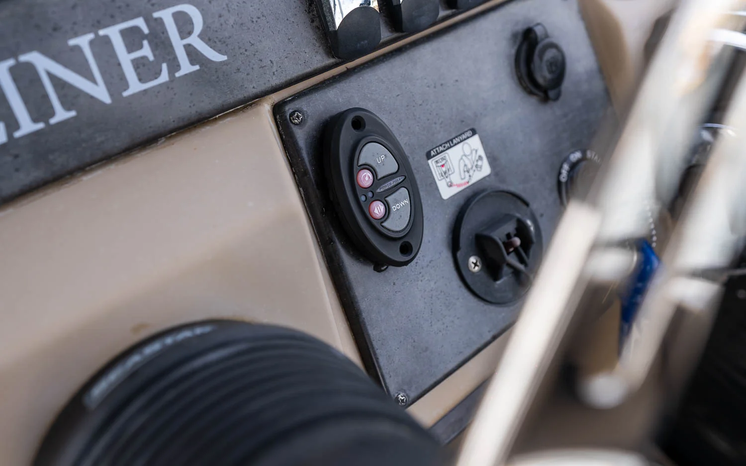 2019 Harris SUNLINER 240 Image Thumbnail #16