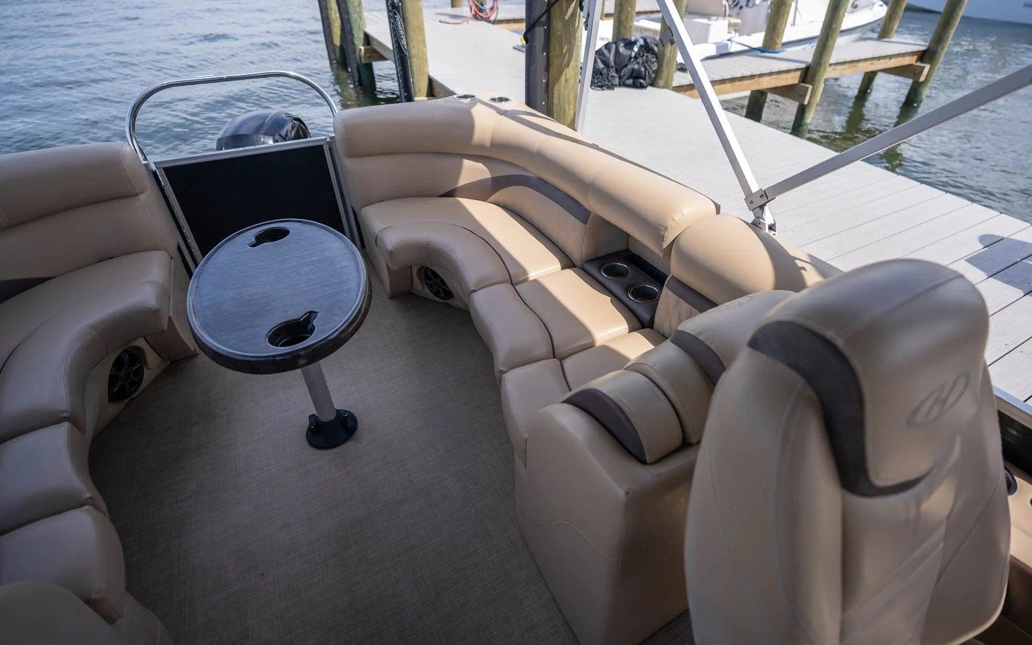 2019 Harris SUNLINER 240 Image Thumbnail #21