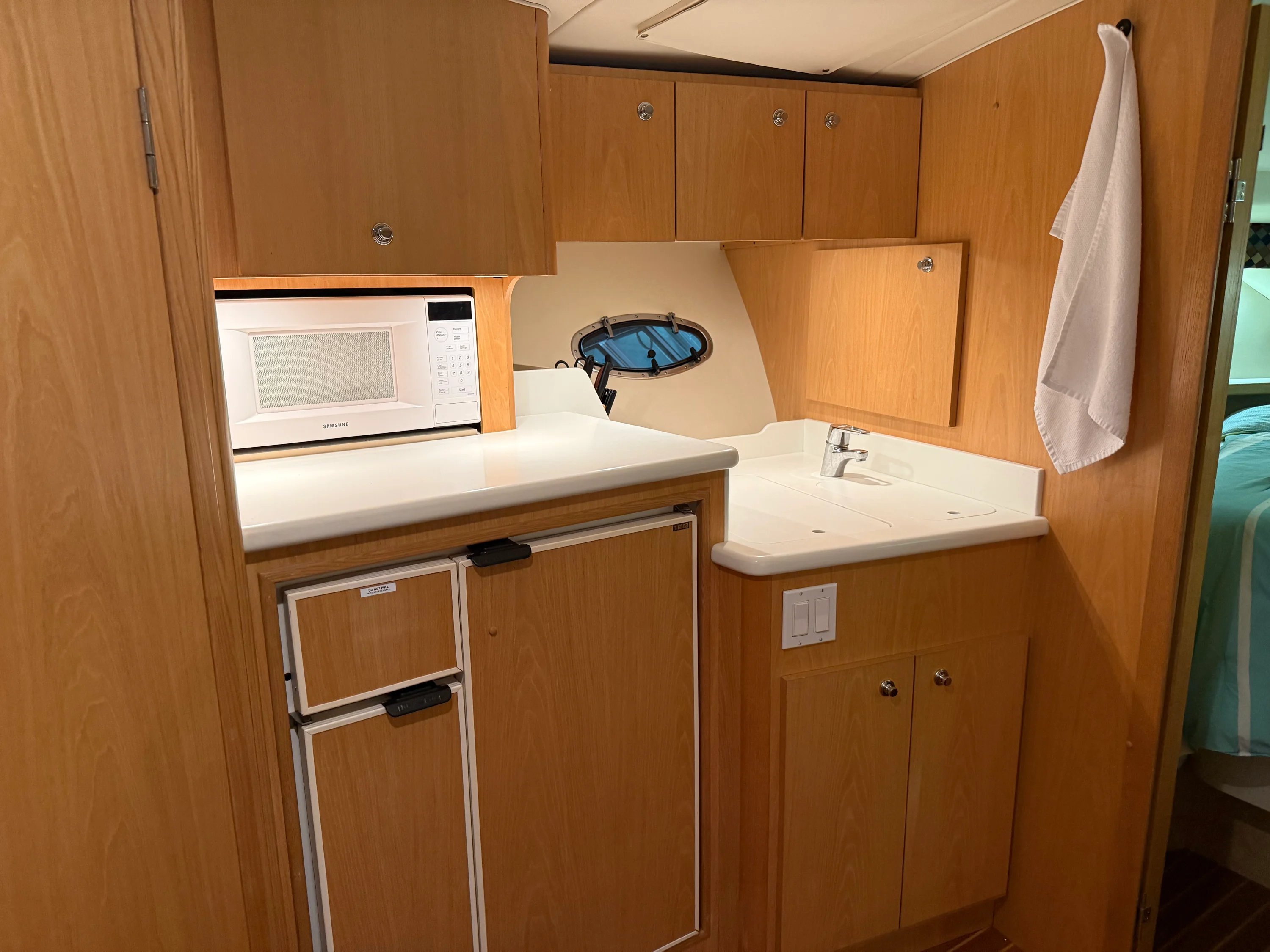 2000 Tiara Yachts 3500 OPEN Image Thumbnail #27