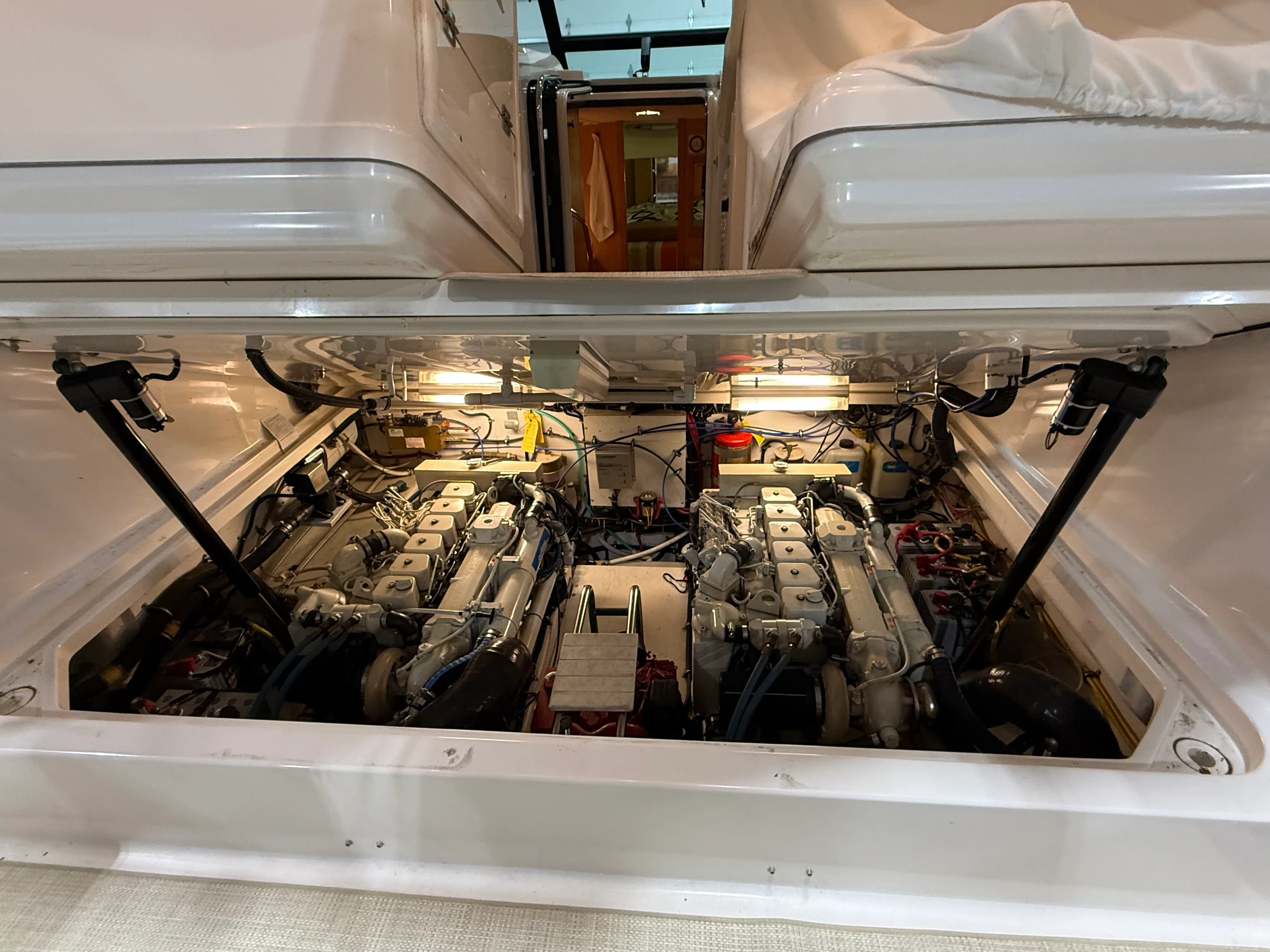 2000 Tiara Yachts 3500 OPEN Image Thumbnail #35