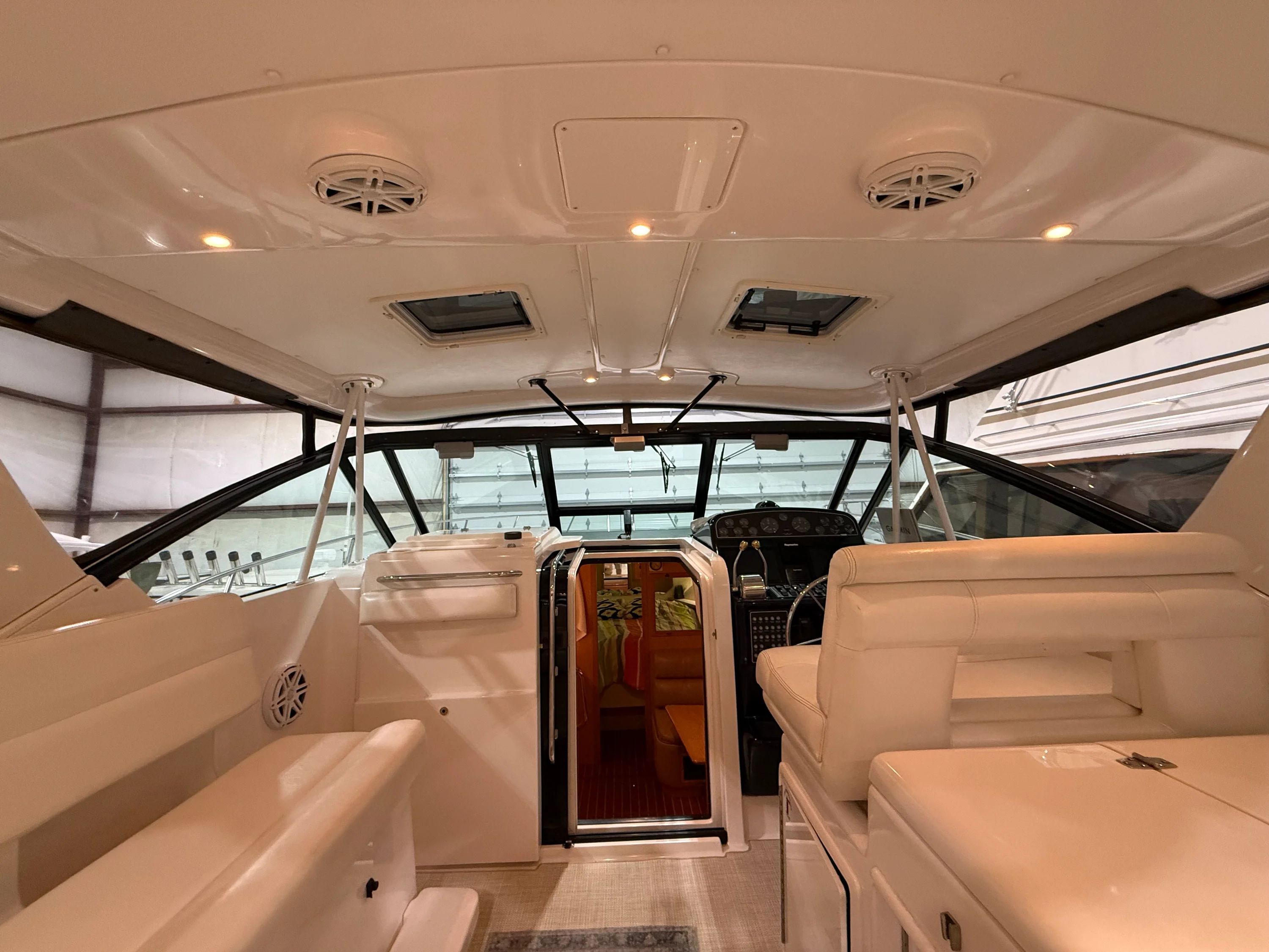 2000 Tiara Yachts 3500 OPEN Image Thumbnail #19