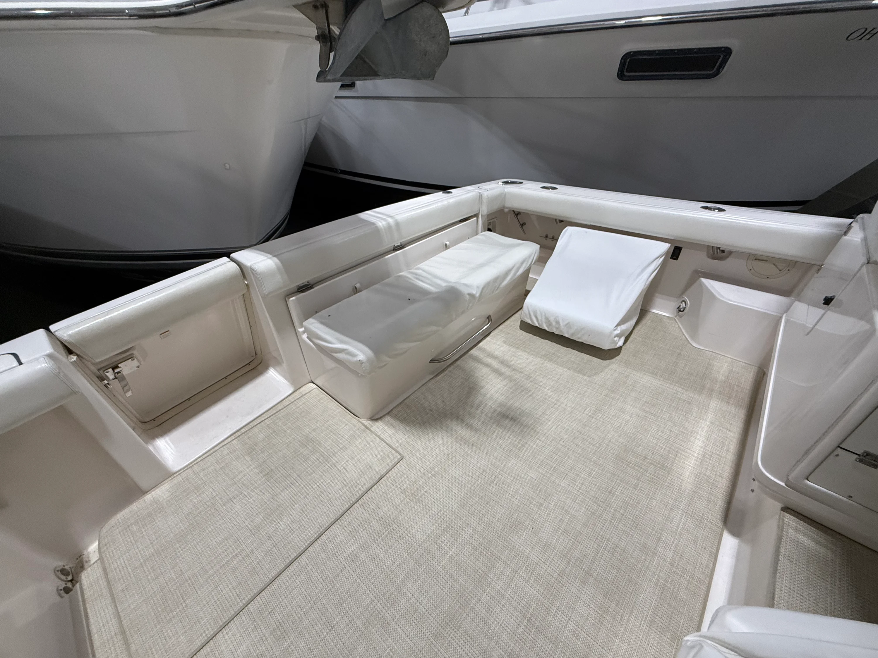 2000 Tiara Yachts 3500 OPEN Image Thumbnail #8