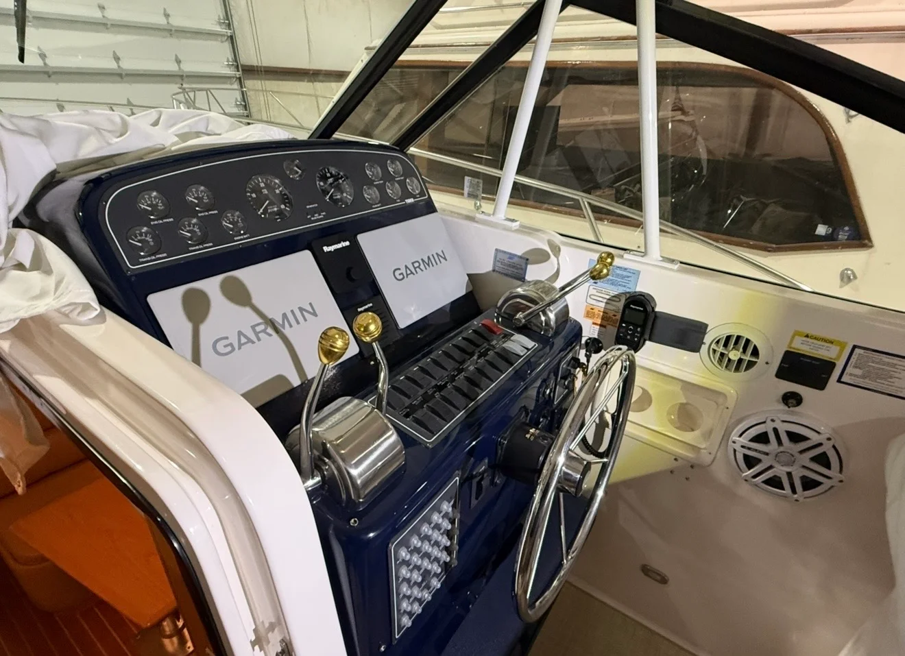 2000 Tiara Yachts 3500 OPEN Image Thumbnail #7