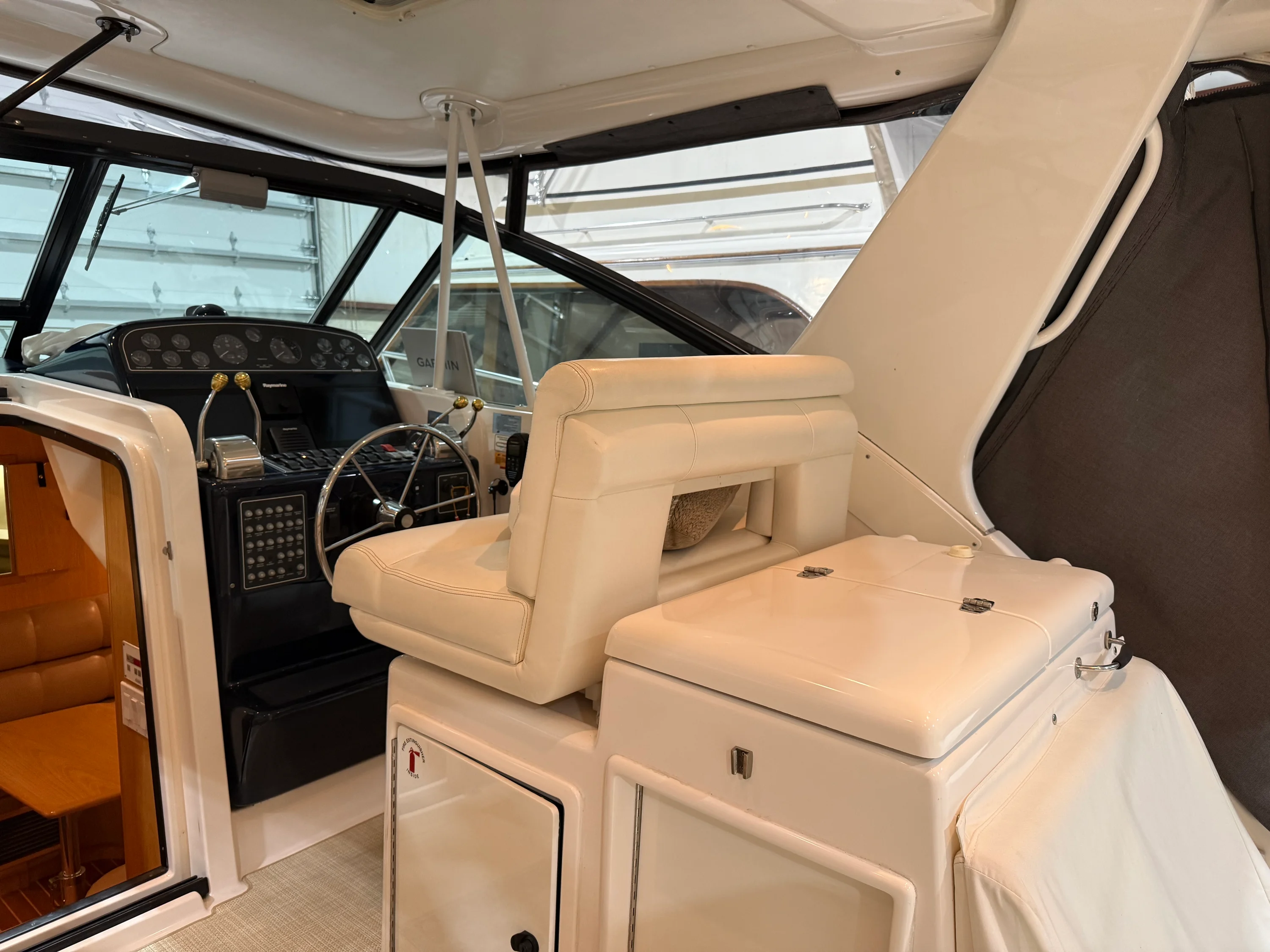 2000 Tiara Yachts 3500 OPEN Image Thumbnail #14