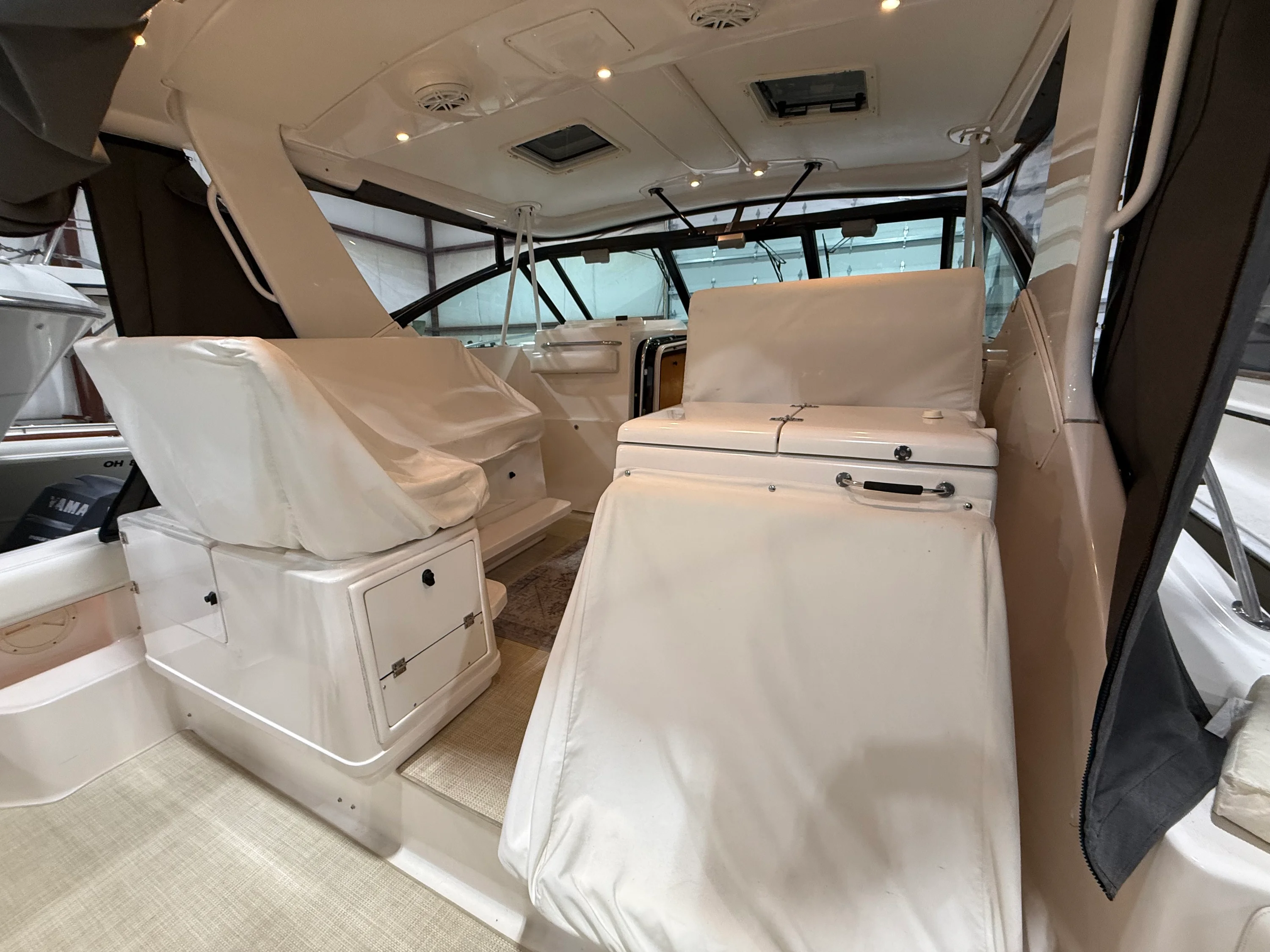 2000 Tiara Yachts 3500 OPEN Image Thumbnail #11