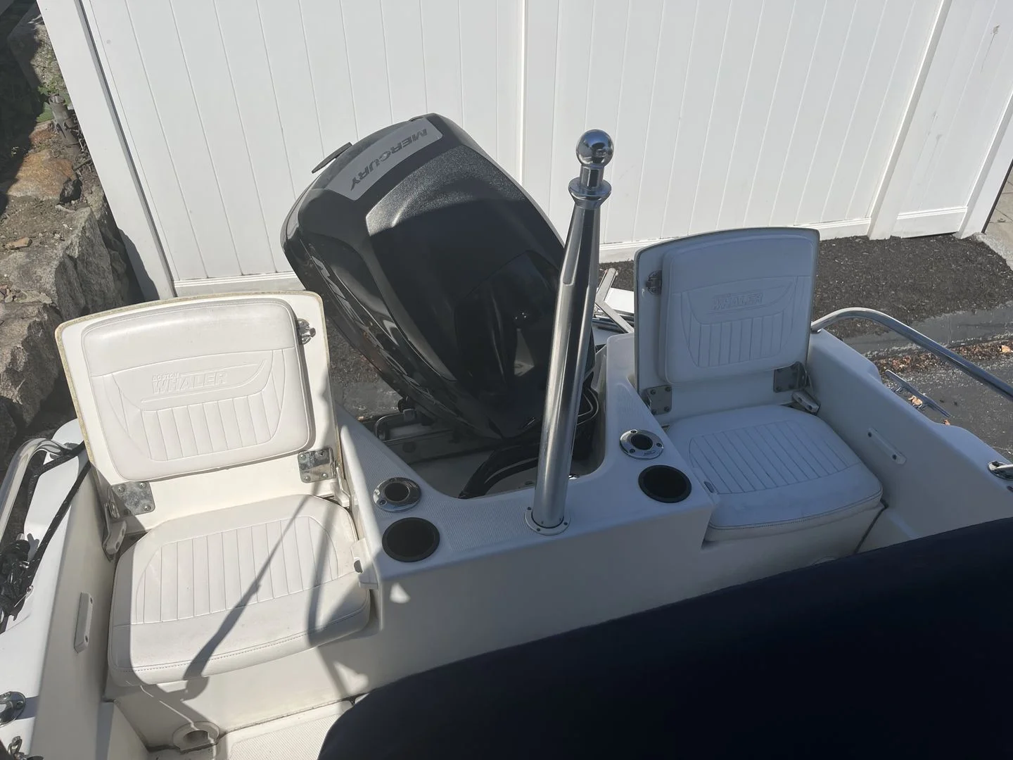 2014 Boston Whaler 170 DAUNTLESS Image Thumbnail #4