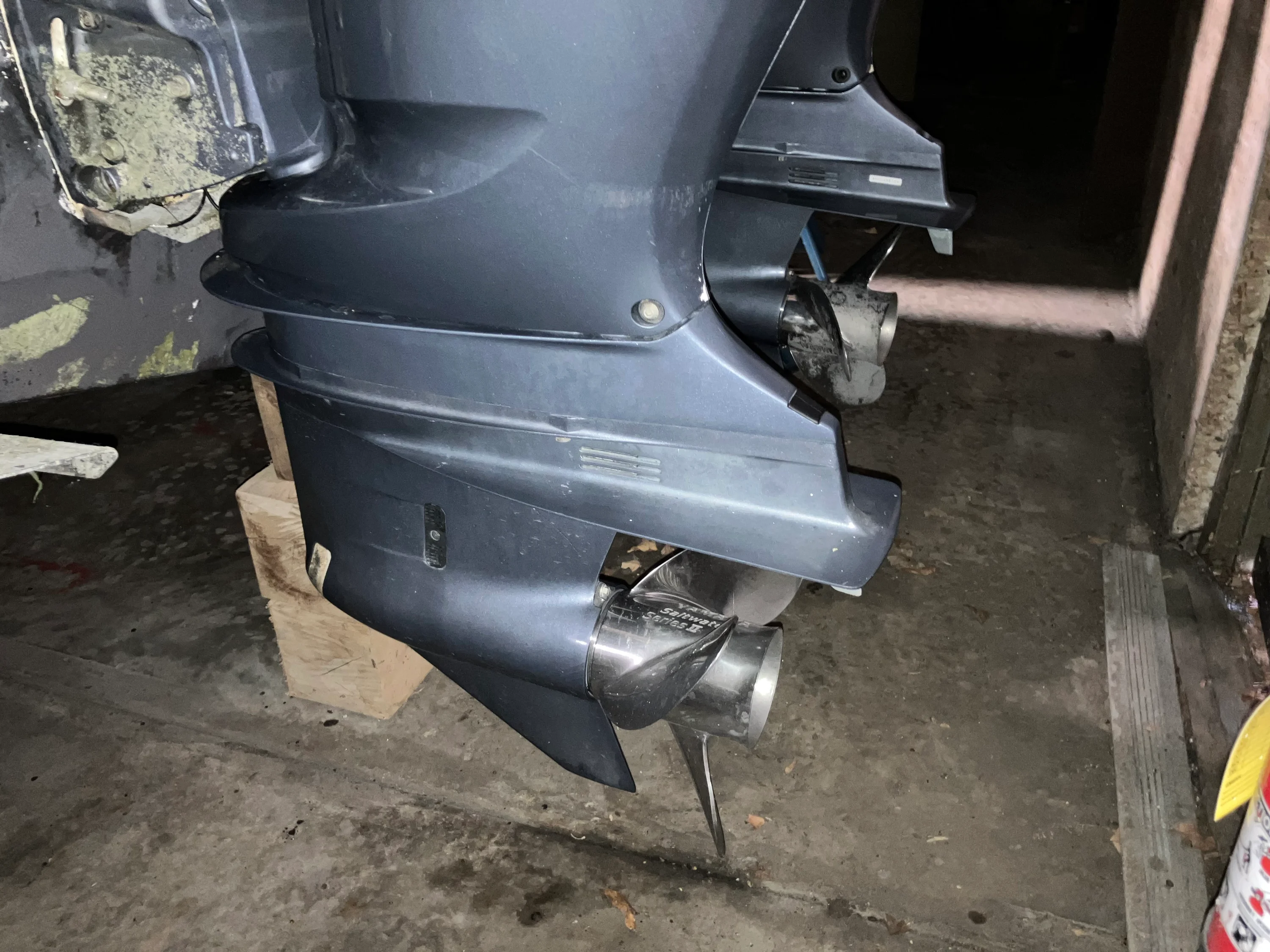 2016 Pursuit DC 325 Dual Console Image Thumbnail #8