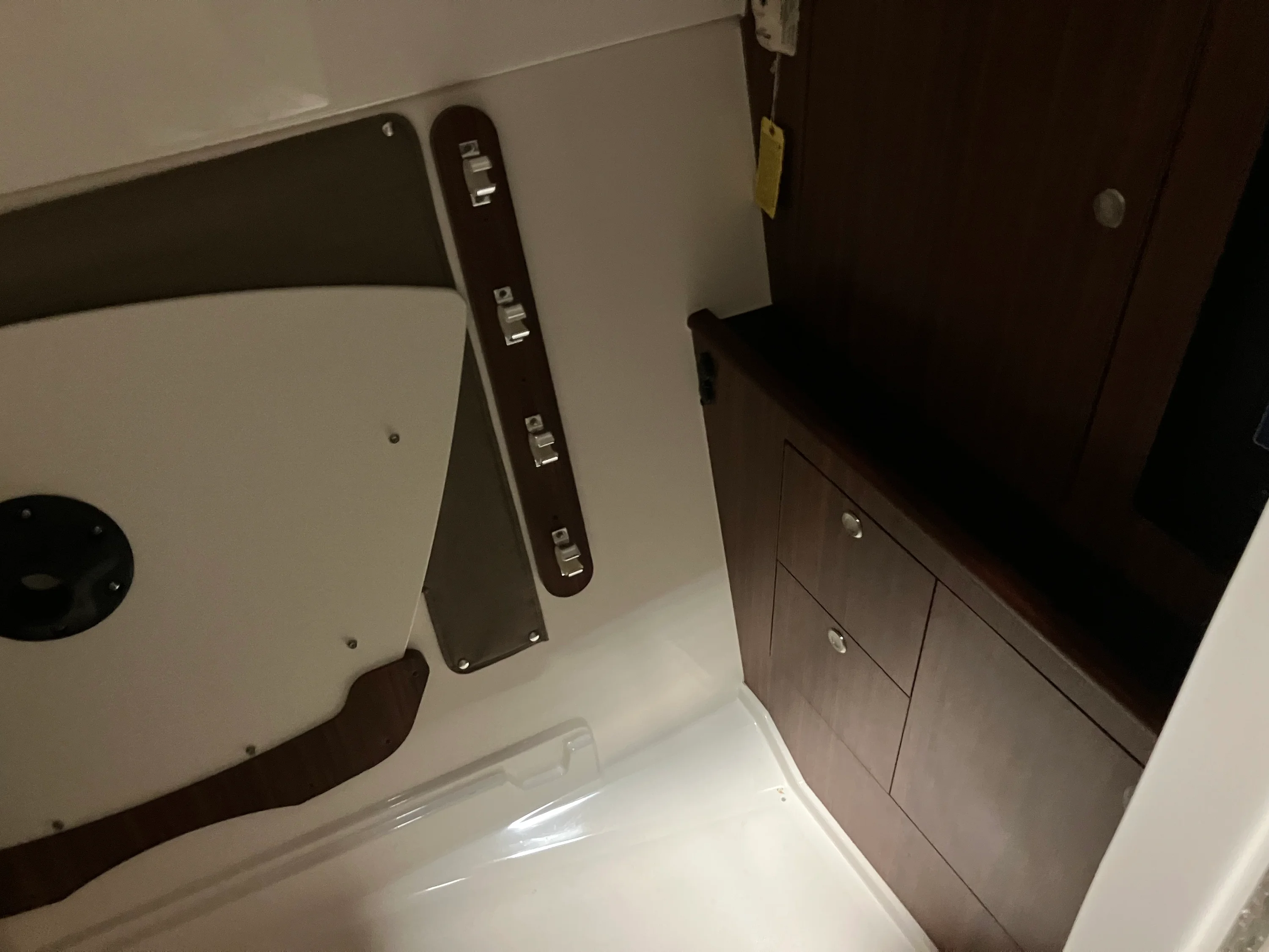 2016 Pursuit DC 325 Dual Console Image Thumbnail #29