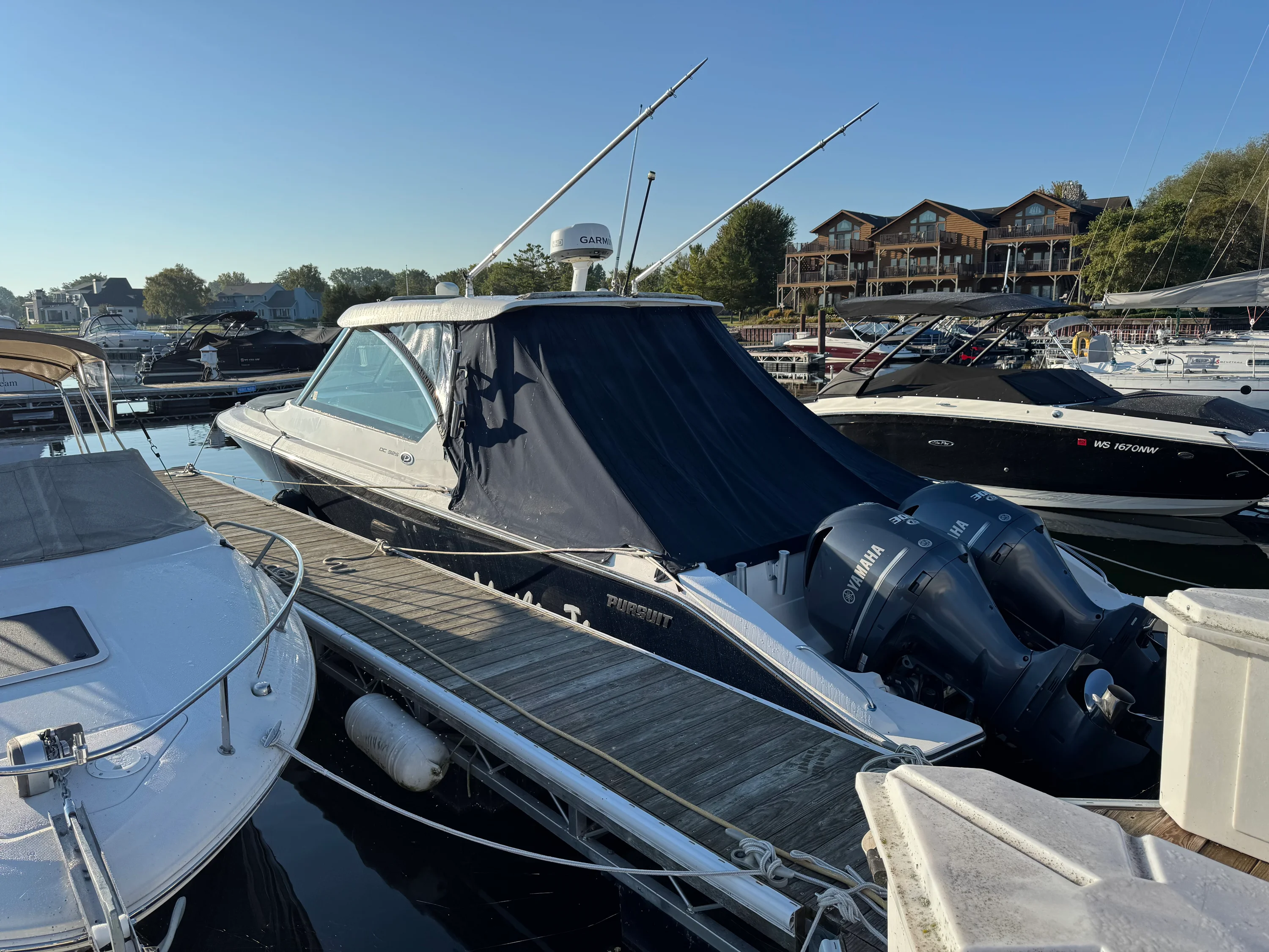 2016 Pursuit DC 325 Dual Console Image Thumbnail #2