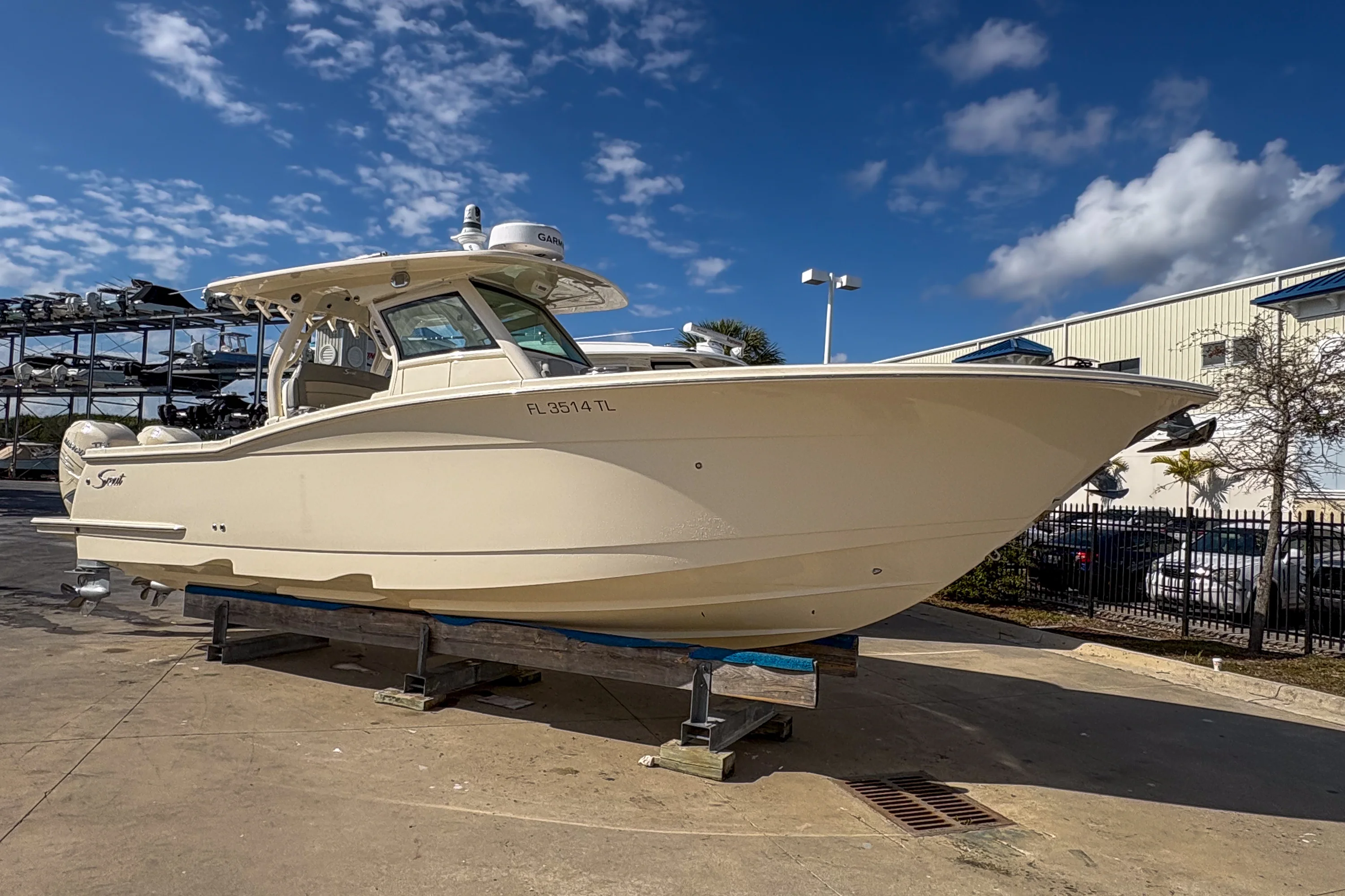 2023 Scout 330 LXF Image Thumbnail #1