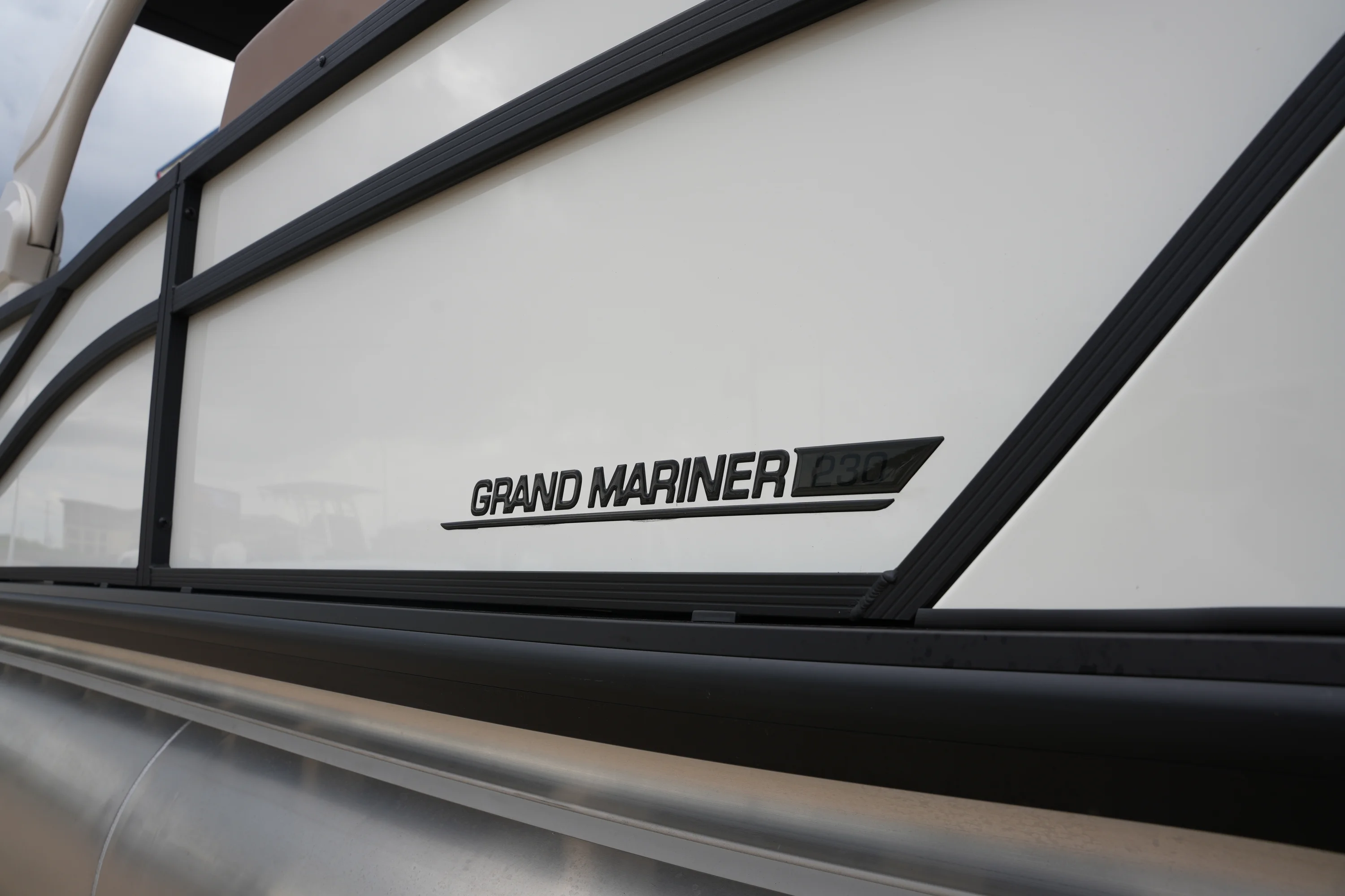 2026 Harris 230 Grand Mariner Image Thumbnail #4