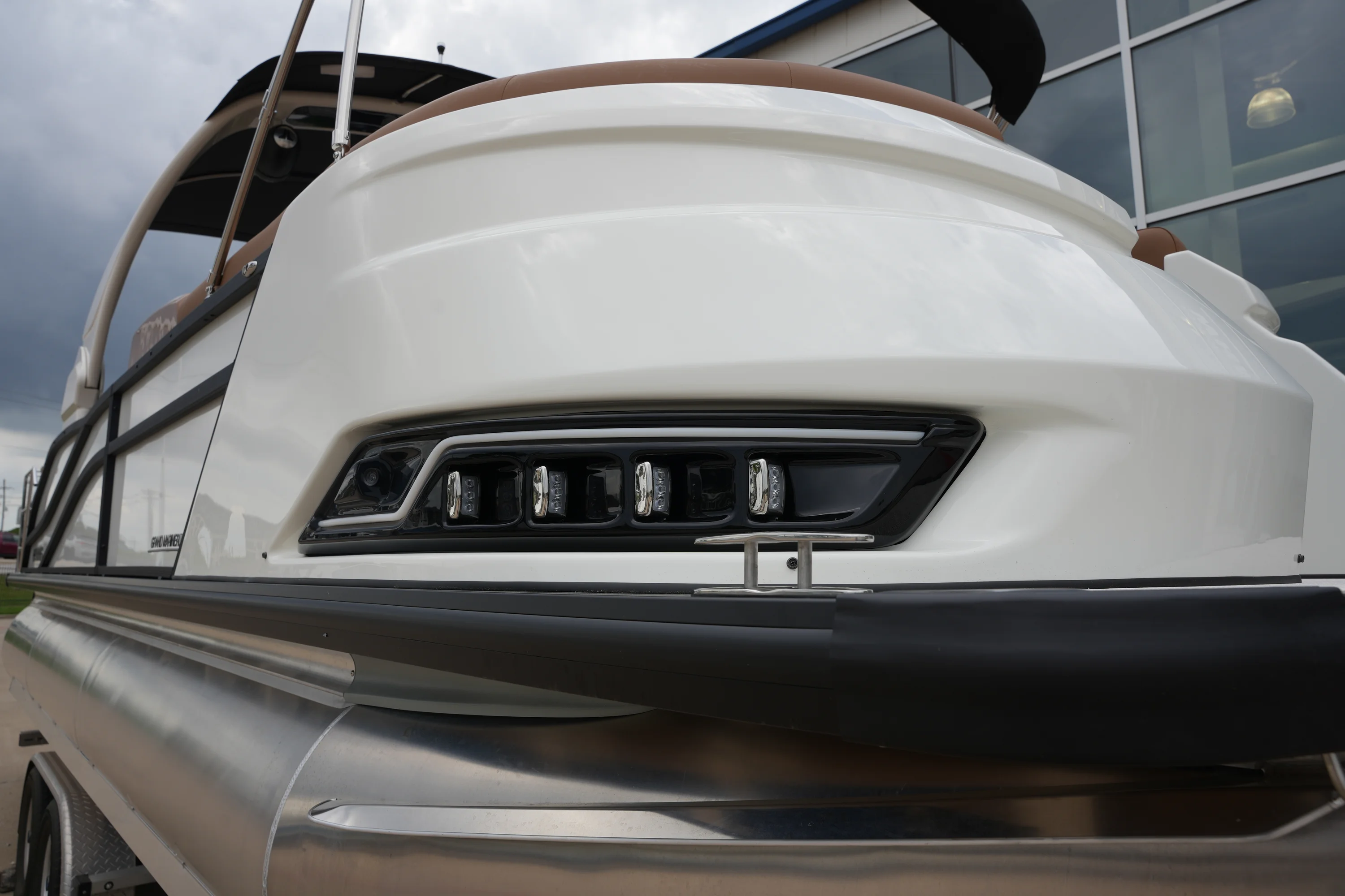 2026 Harris 230 Grand Mariner Image Thumbnail #3