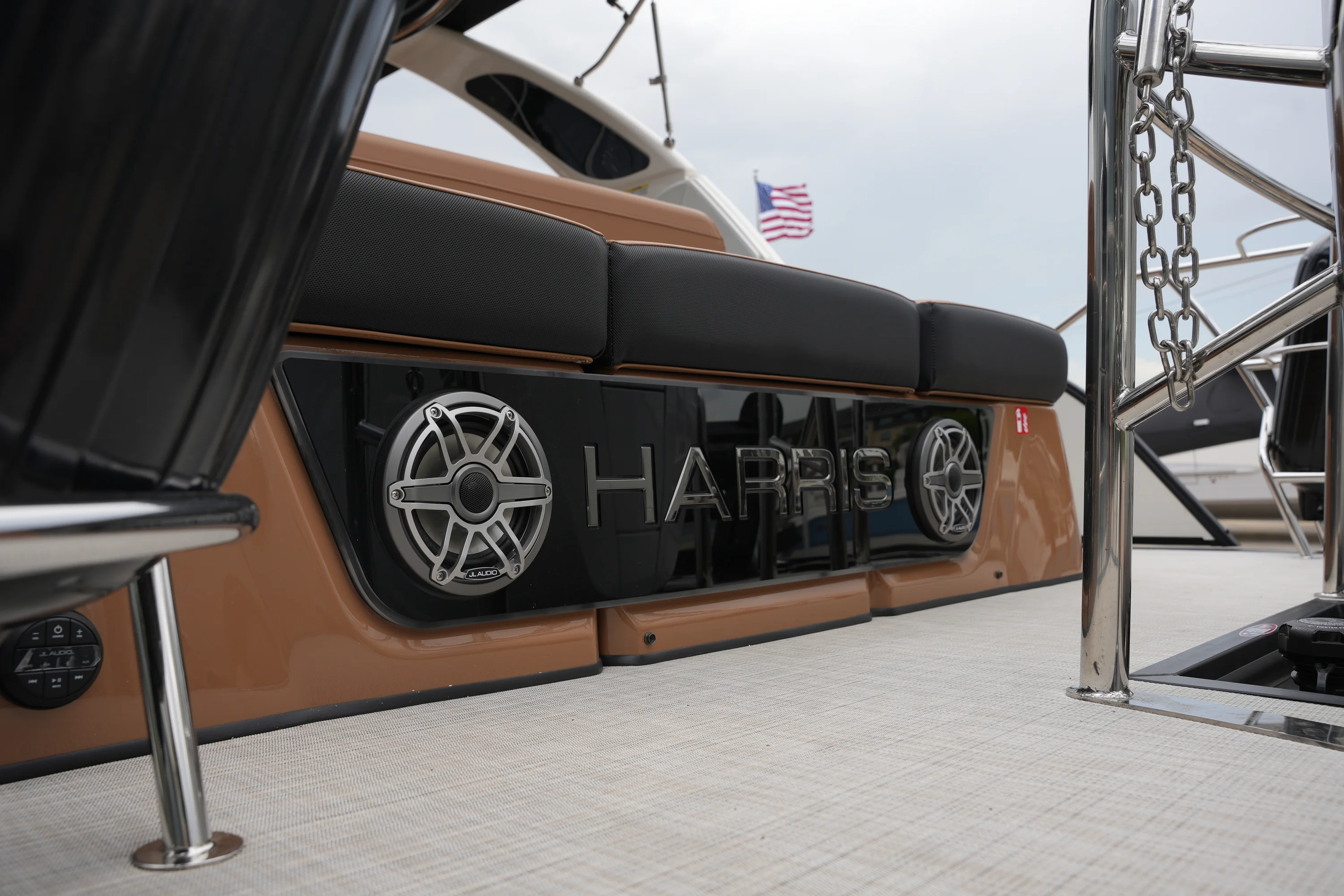 2026 Harris 230 Grand Mariner Image Thumbnail #10