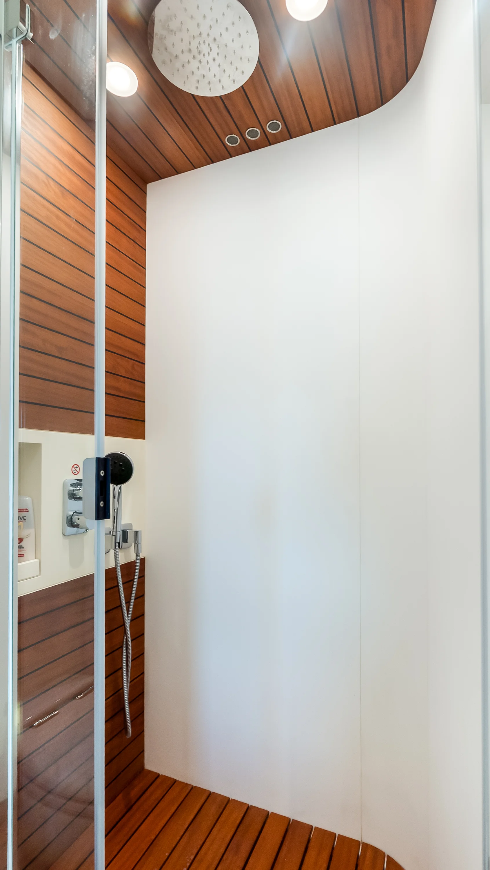 2025 Azimut 78 FLY Image Thumbnail #44