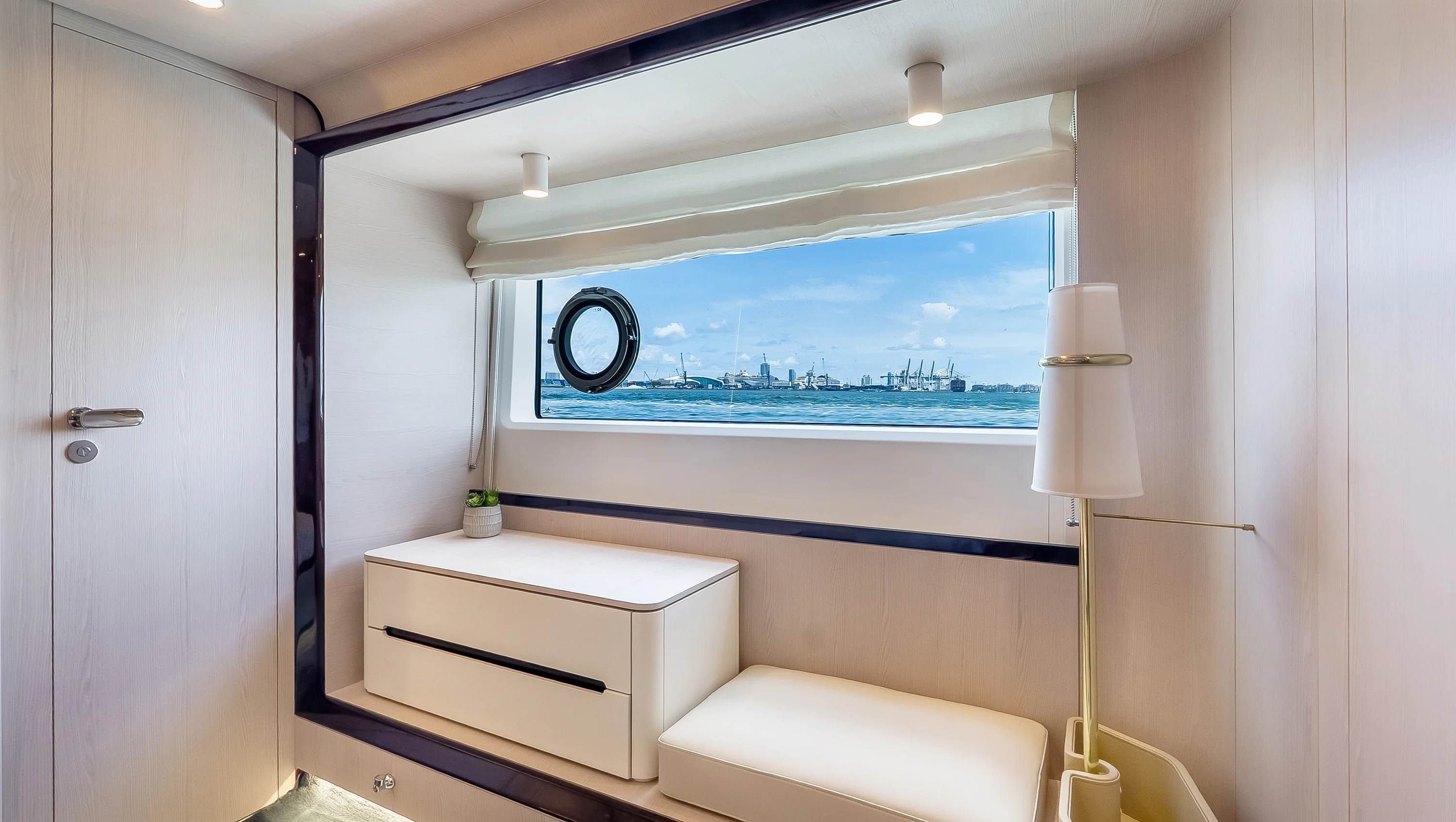 2025 Azimut 78 FLY Image Thumbnail #20