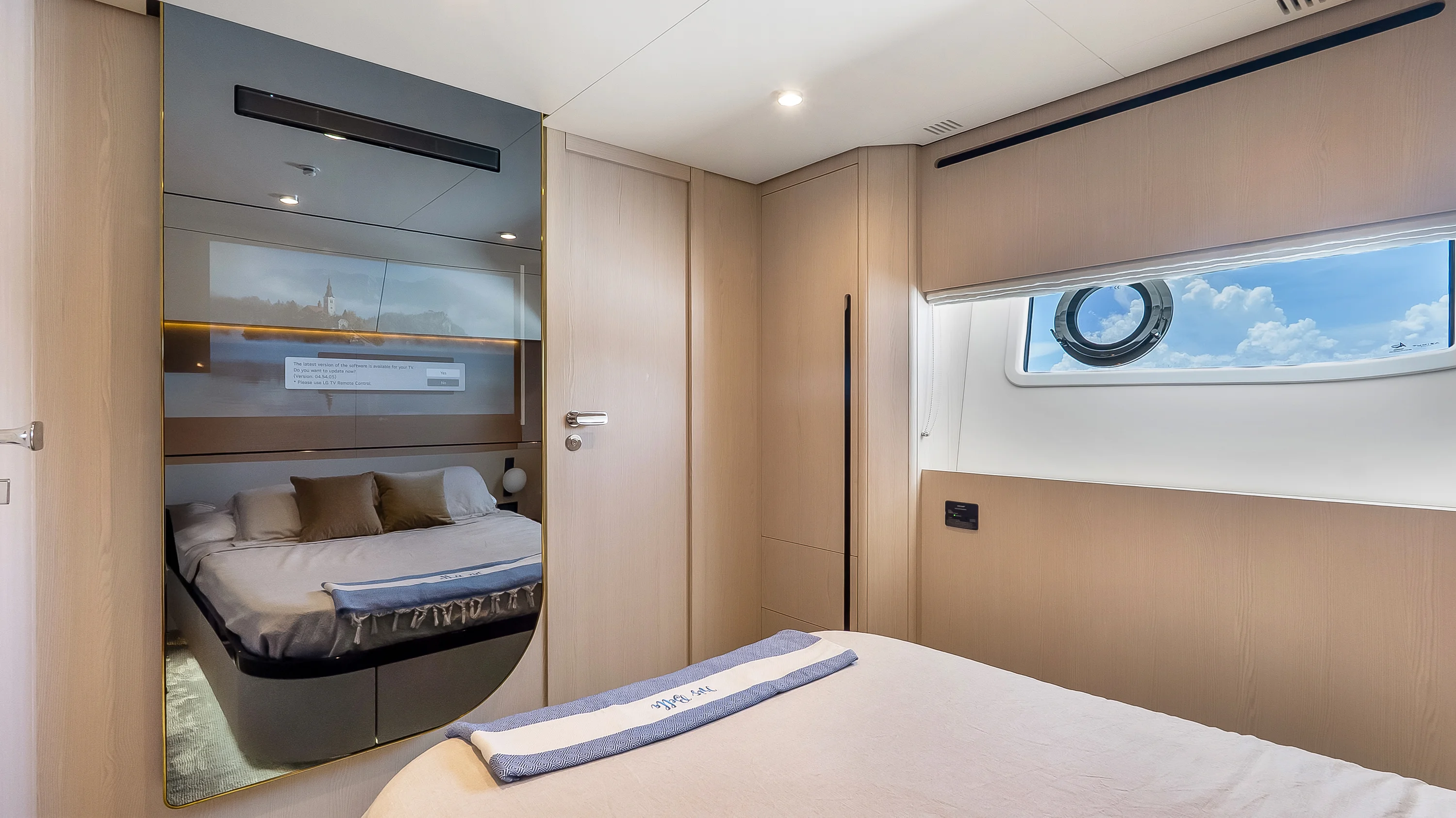 2025 Azimut 78 FLY Image Thumbnail #36