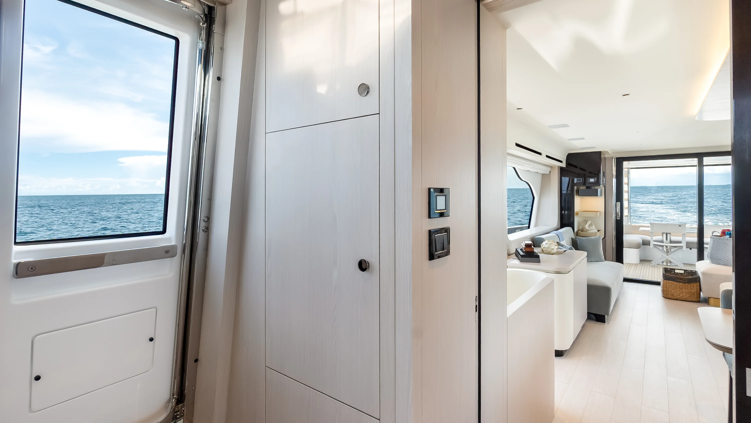 2025 Azimut 78 FLY Image Thumbnail #54