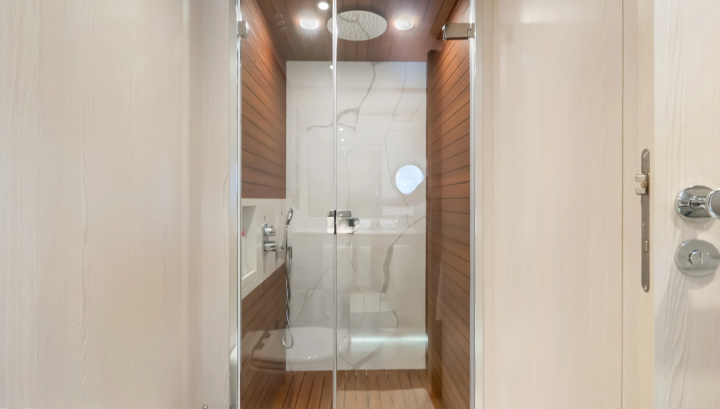 2025 Azimut 78 FLY Image Thumbnail #25