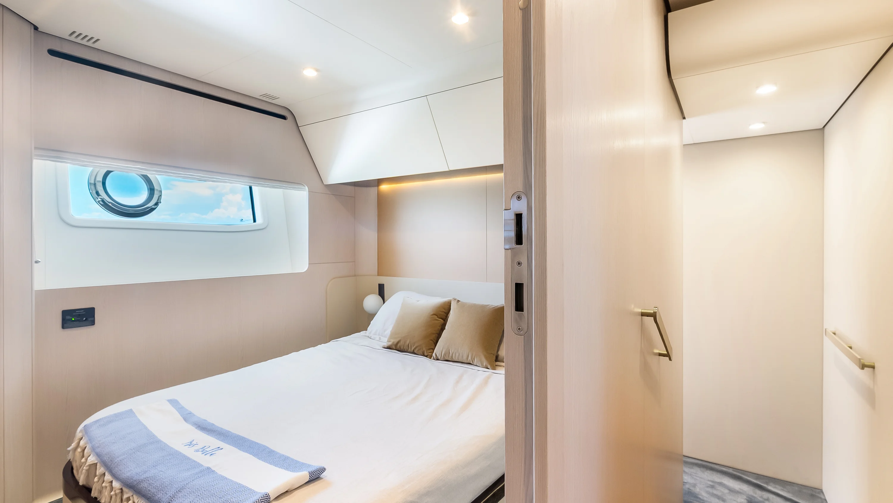 2025 Azimut 78 FLY Image Thumbnail #47