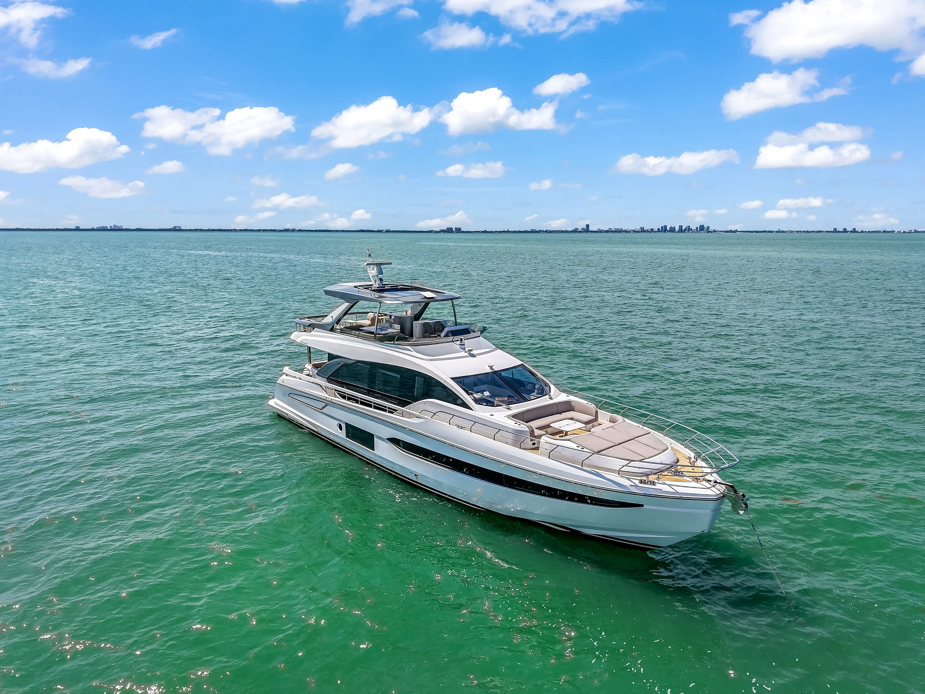 2025 Azimut 78 FLY Image Thumbnail #4