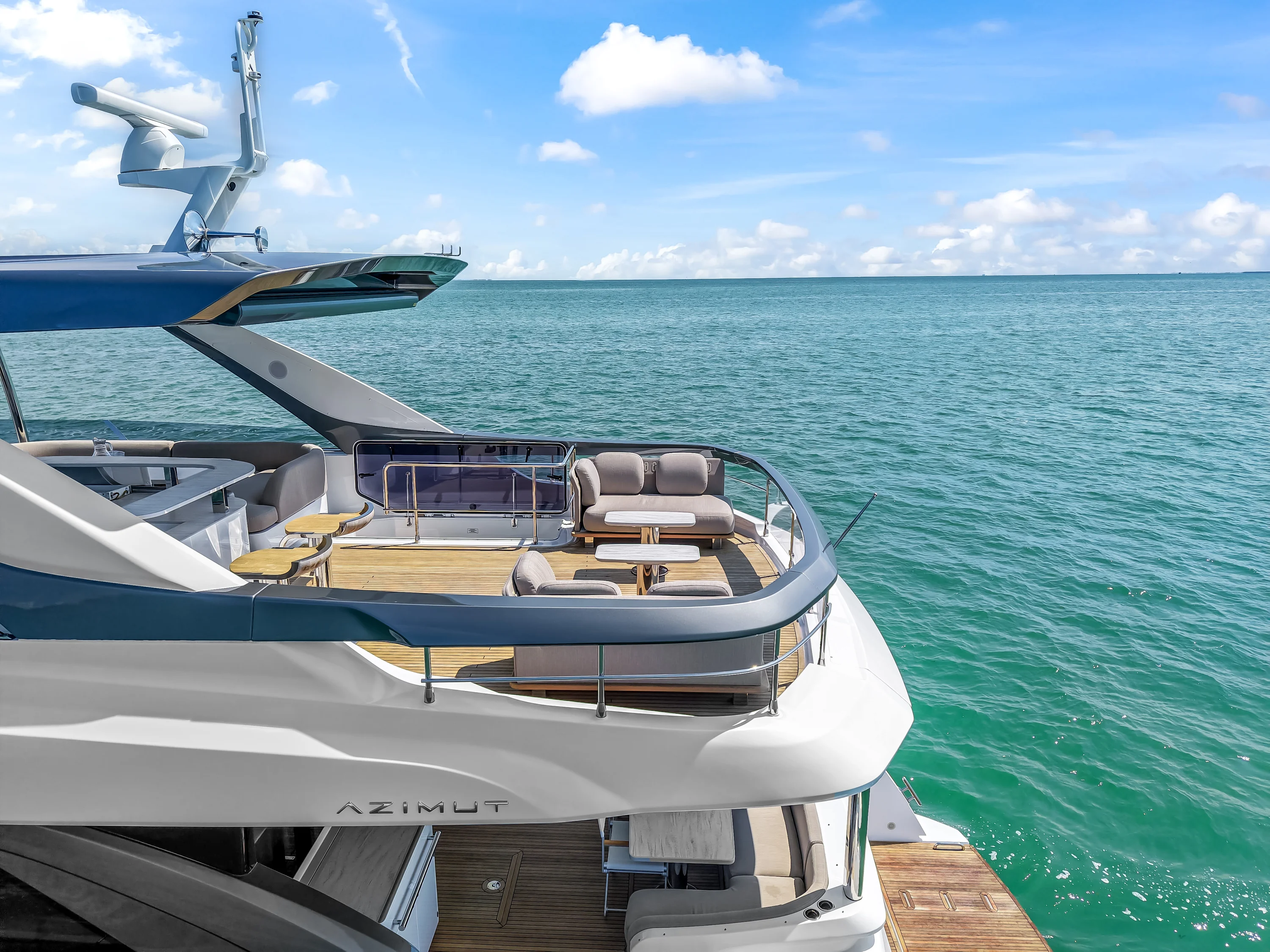 2025 Azimut 78 FLY Image Thumbnail #11