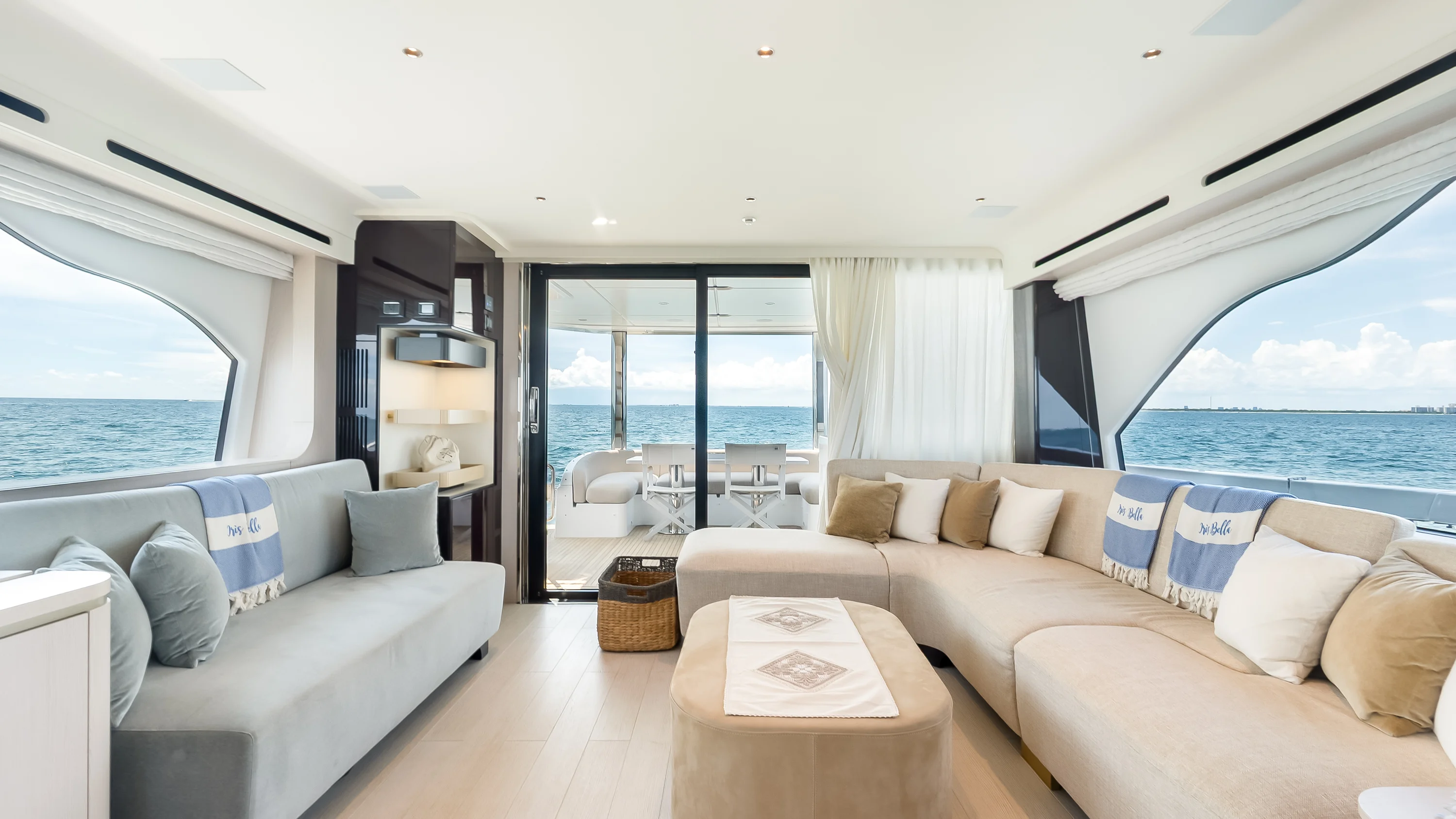 2025 Azimut 78 FLY Image Thumbnail #57