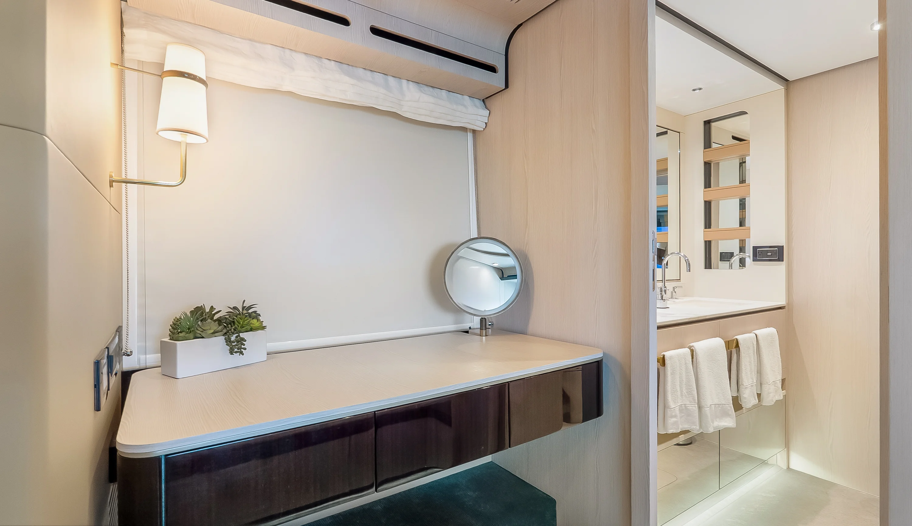 2025 Azimut 78 FLY Image Thumbnail #23