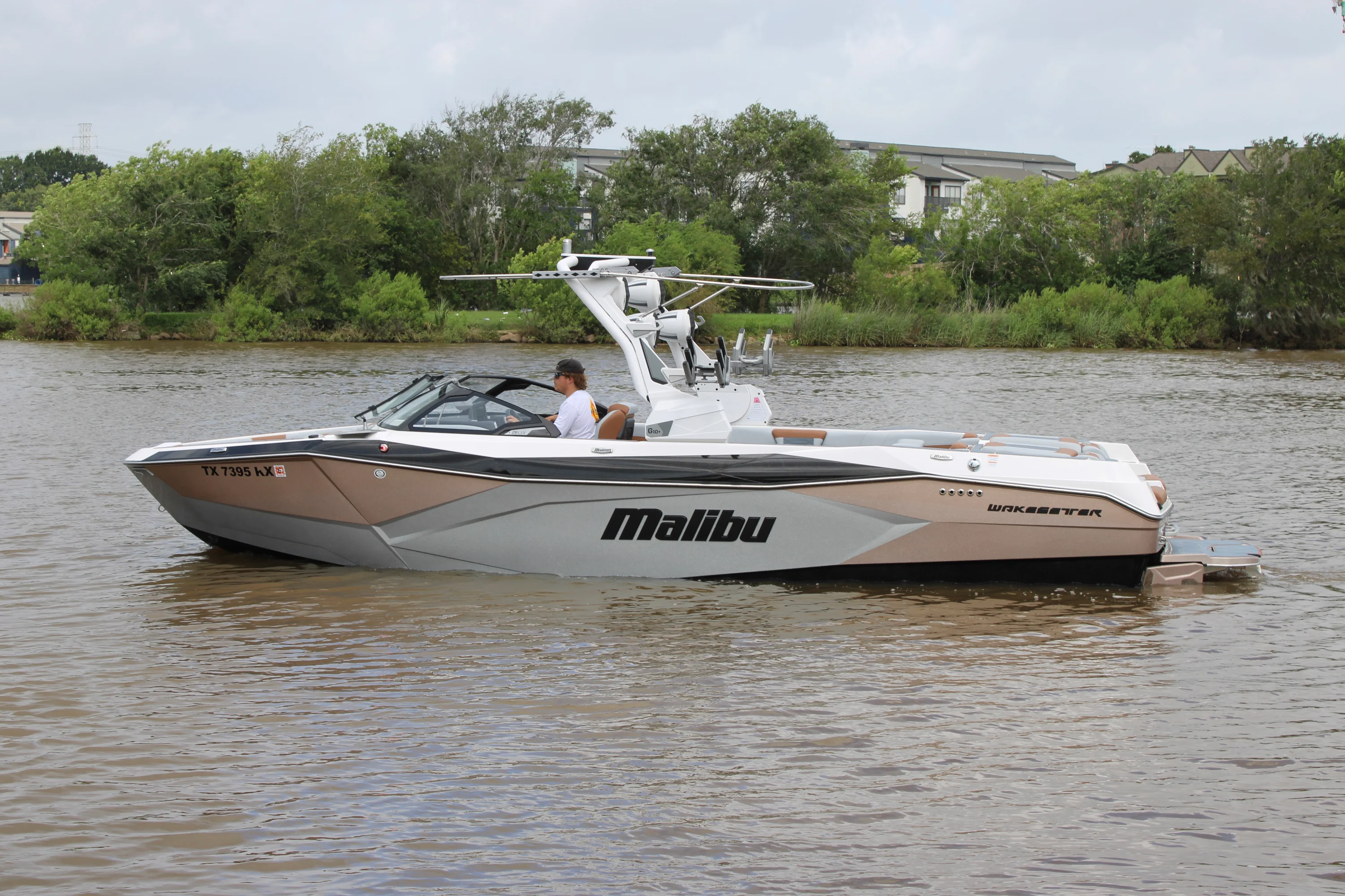 2024 Malibu 26LSV Image Thumbnail #0