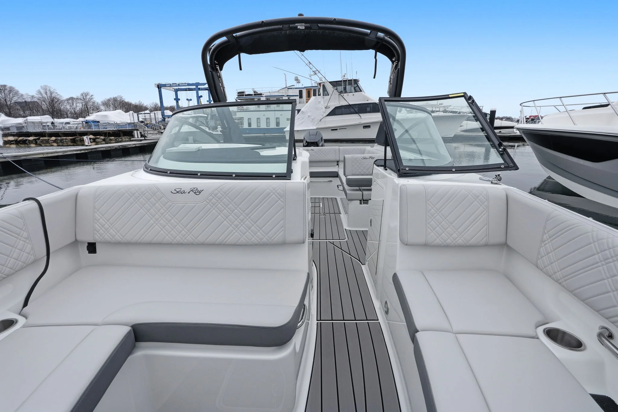 2026 Sea Ray SDX 270 Outboard Image Thumbnail #23