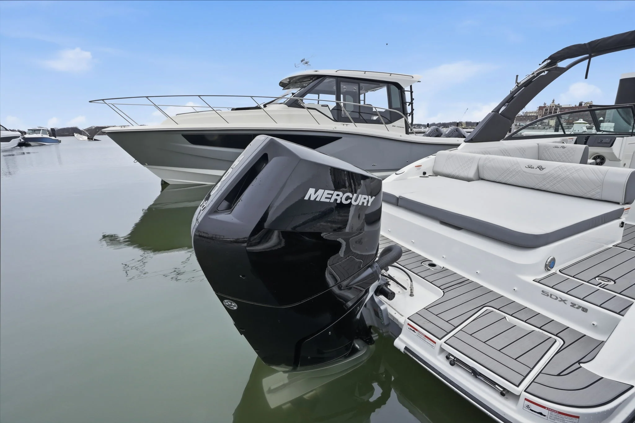 2026 Sea Ray SDX 270 Outboard Image Thumbnail #3