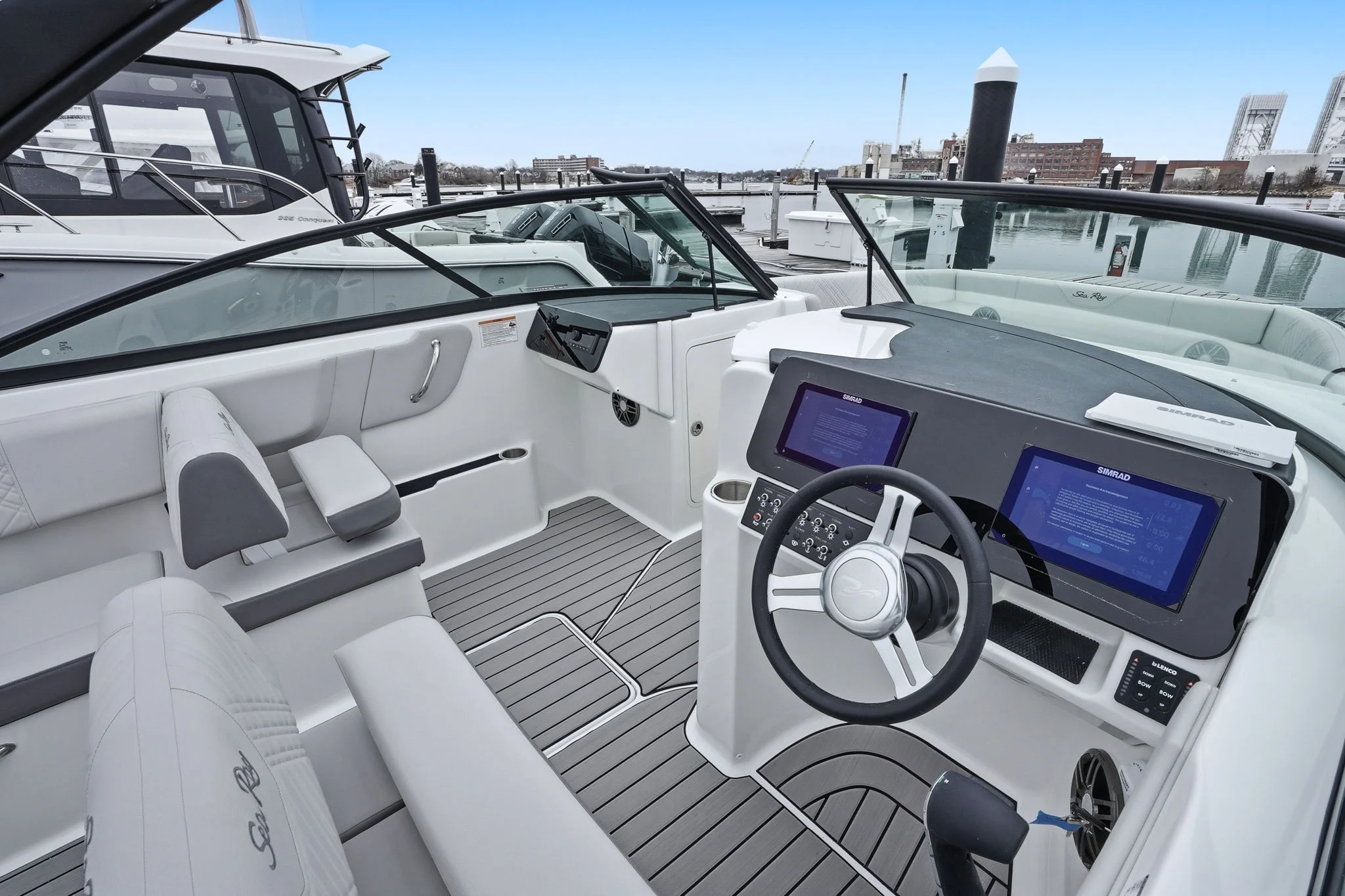 2026 Sea Ray SDX 270 Outboard Image Thumbnail #15