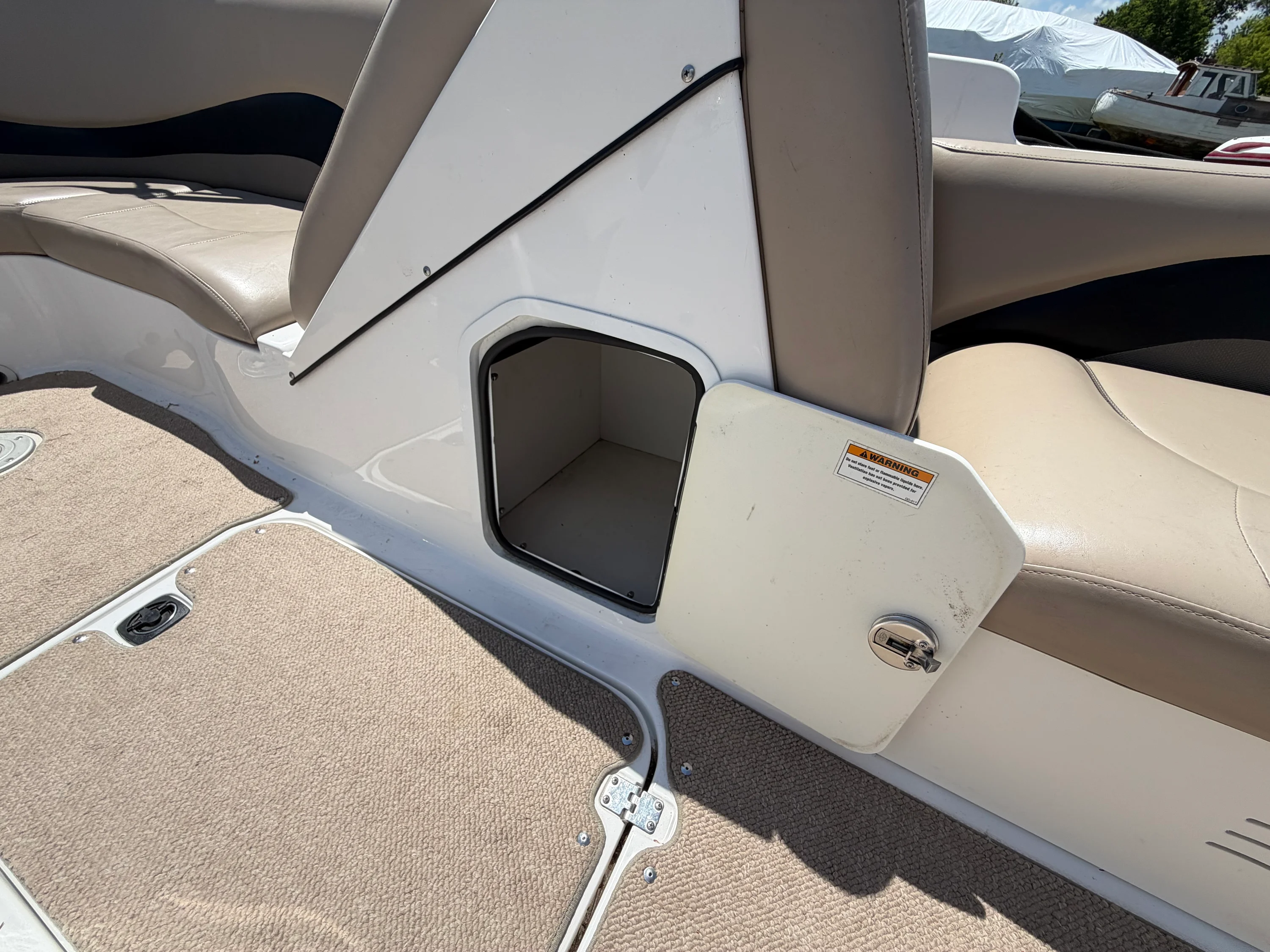 2014 Hurricane 202 SUNDECK SPORT Image Thumbnail #24
