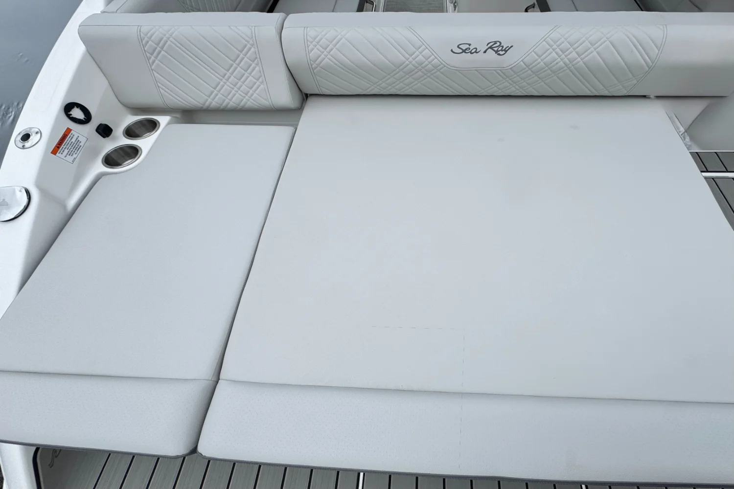 2026 Sea Ray SDX 250 Outboard Image Thumbnail #5