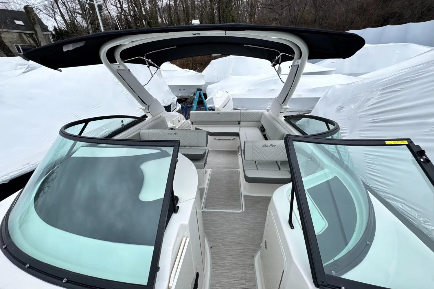 2026 Sea Ray SDX 250 Outboard Image Thumbnail #35