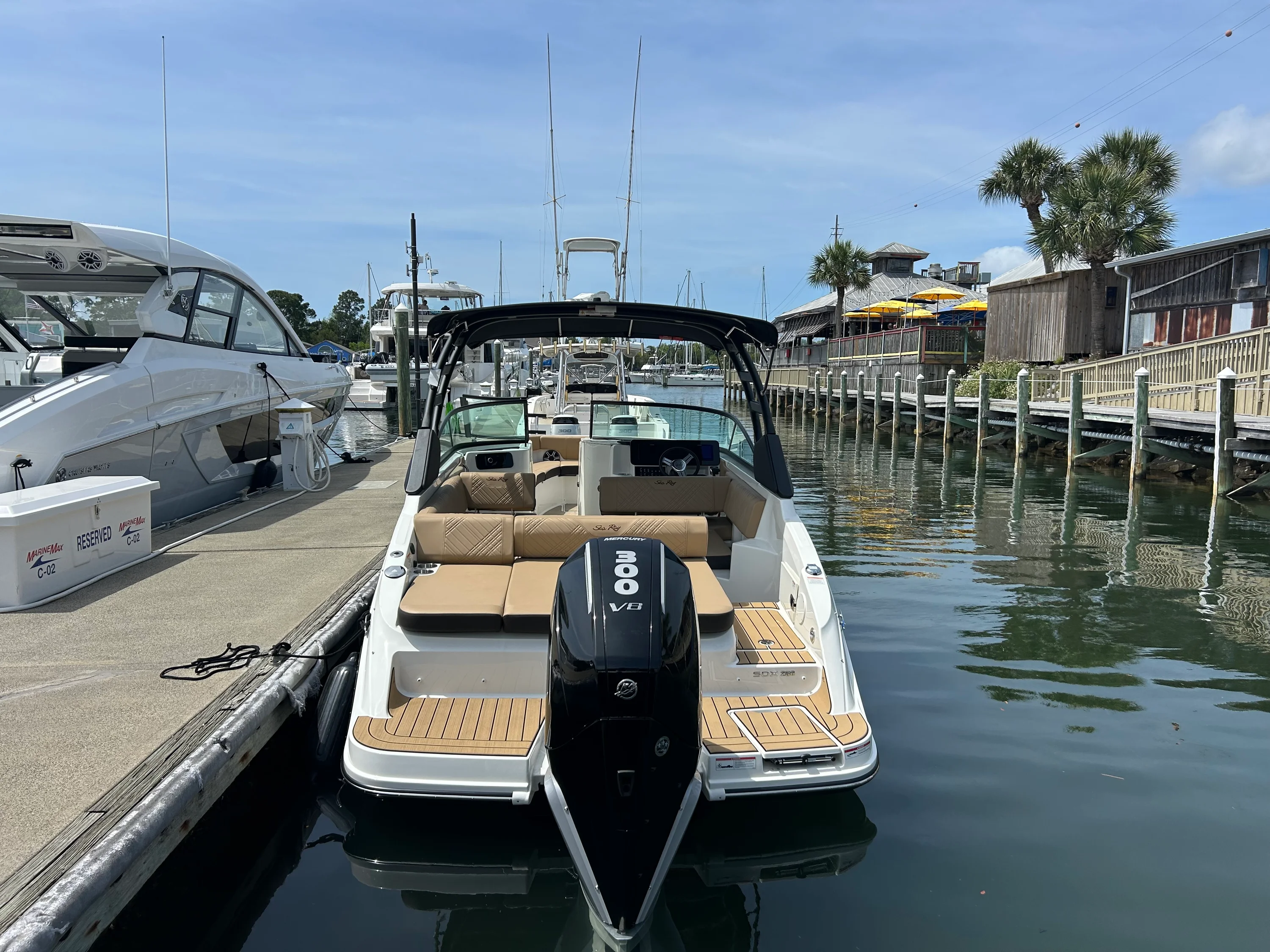 2026 Sea Ray SDX 250 Outboard Image Thumbnail #9