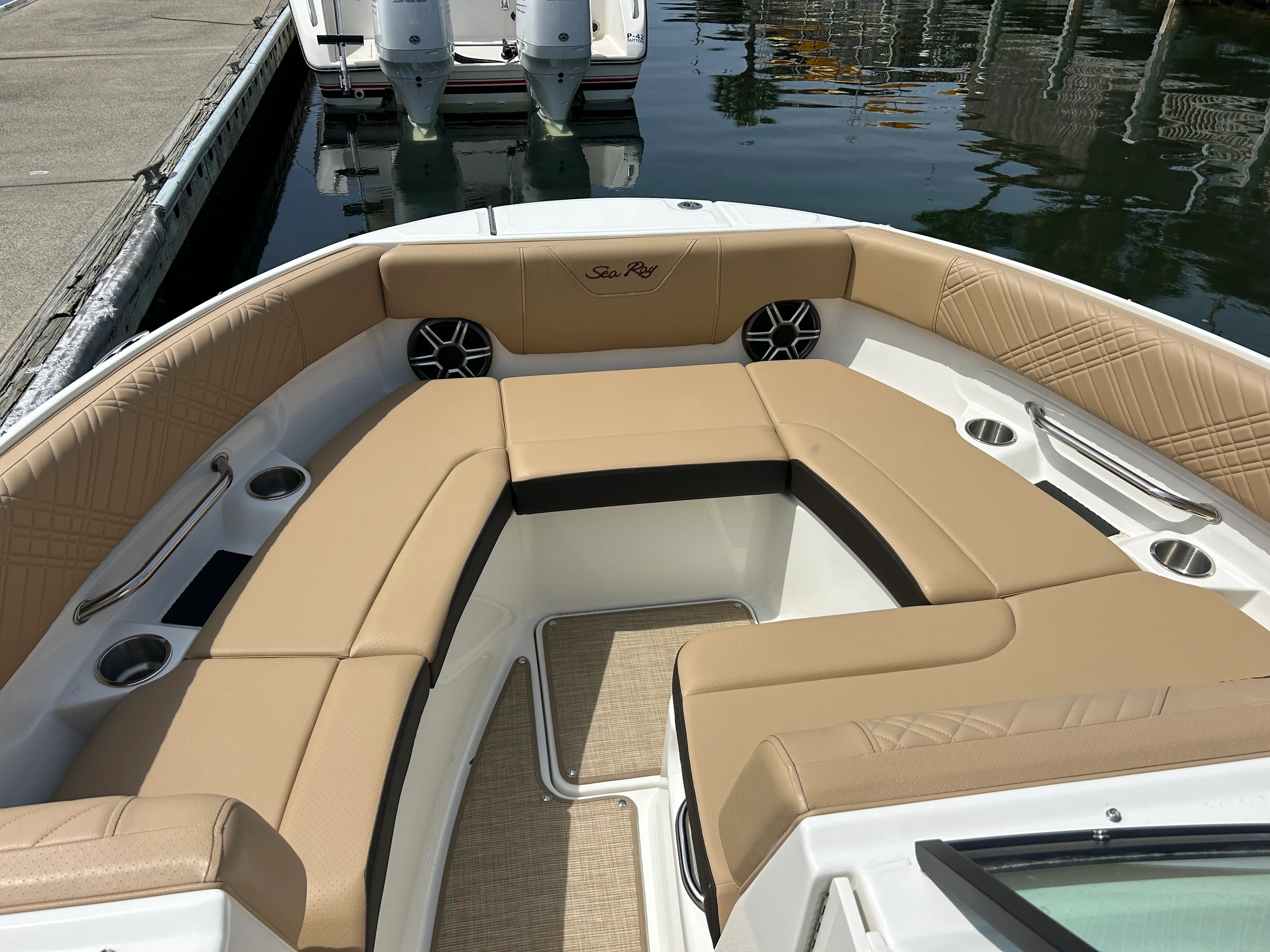 2026 Sea Ray SDX 250 Outboard Image Thumbnail #21