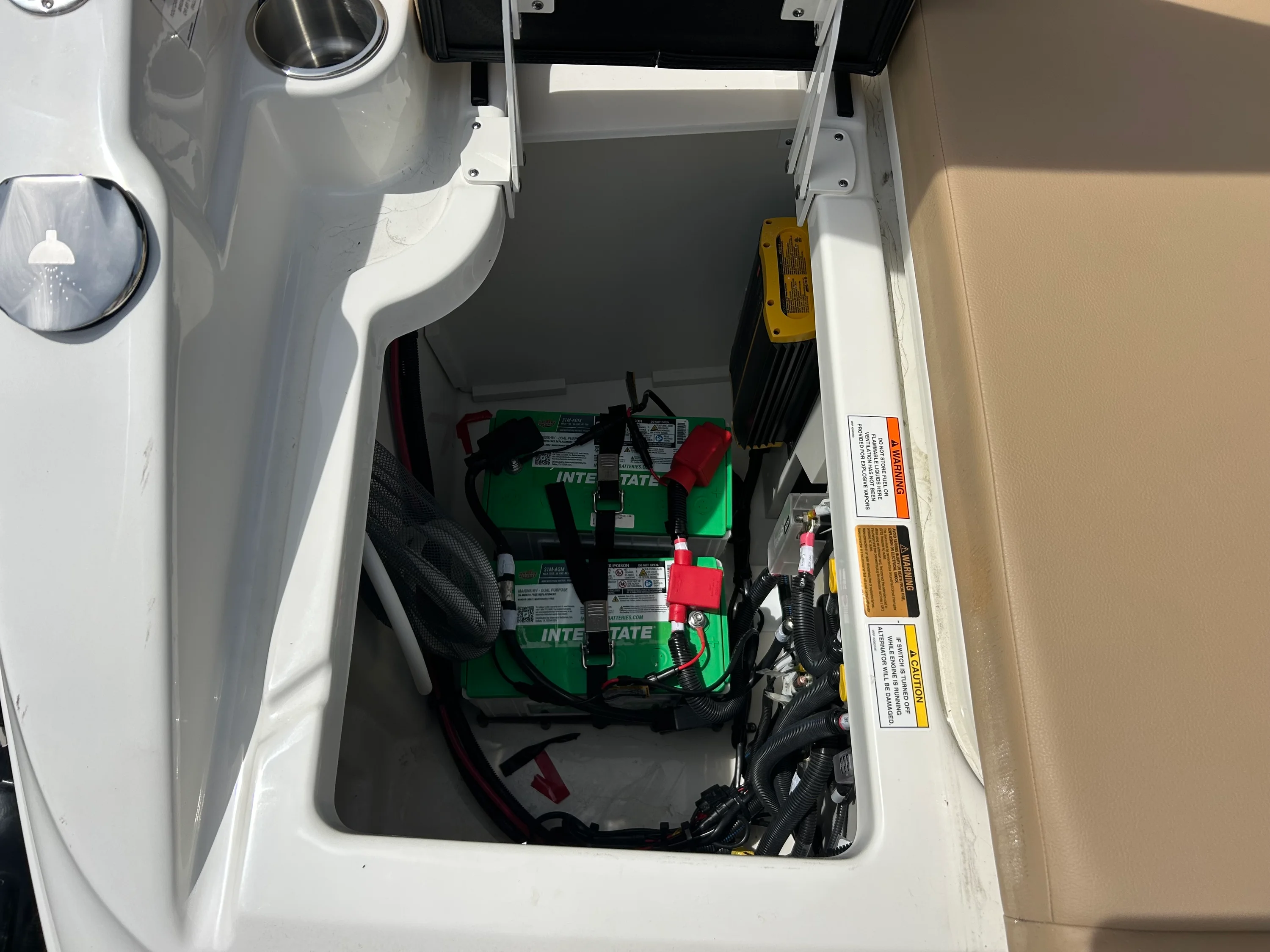 2026 Sea Ray SDX 250 Outboard Image Thumbnail #25