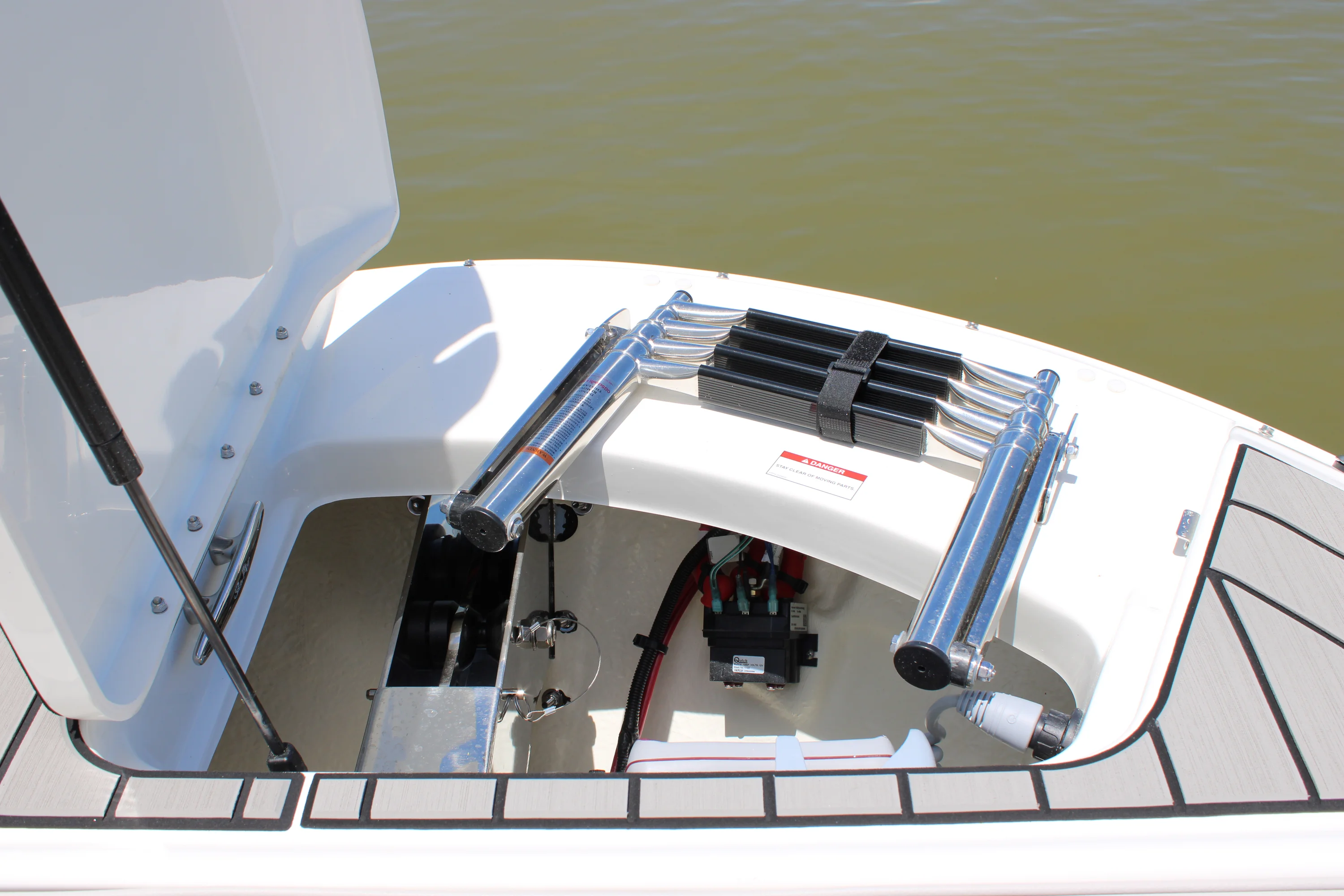 2026 Sea Ray SDX 270 Outboard Image Thumbnail #50